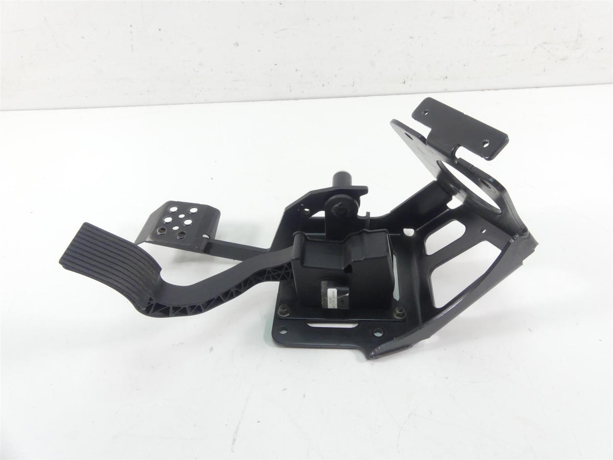 2018 Polaris General 1000 EPS Accelerator & Brake Pedal + Mount 1021772 1021765 {{ shop.shopifyCountryName }} - Mototech271