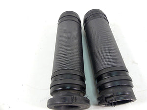 2013 Harley VRSCF Muscle Vrod Aftermarket Handlebar Grip Set | Mototech271