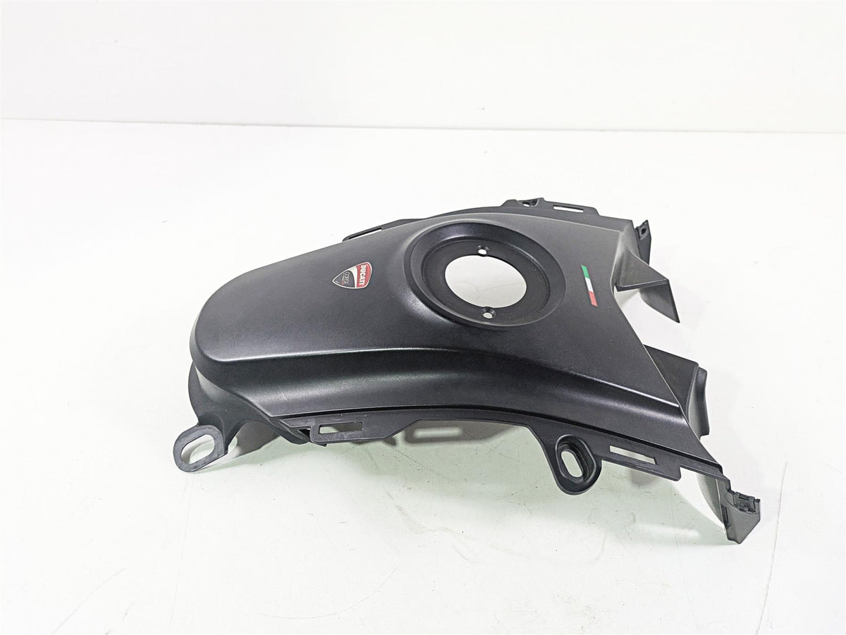 2015 Ducati Hypermotard 821 SP Center Tank Fairing Cover Cowl 48015671B {{ shop.shopifyCountryName }} - Mototech271