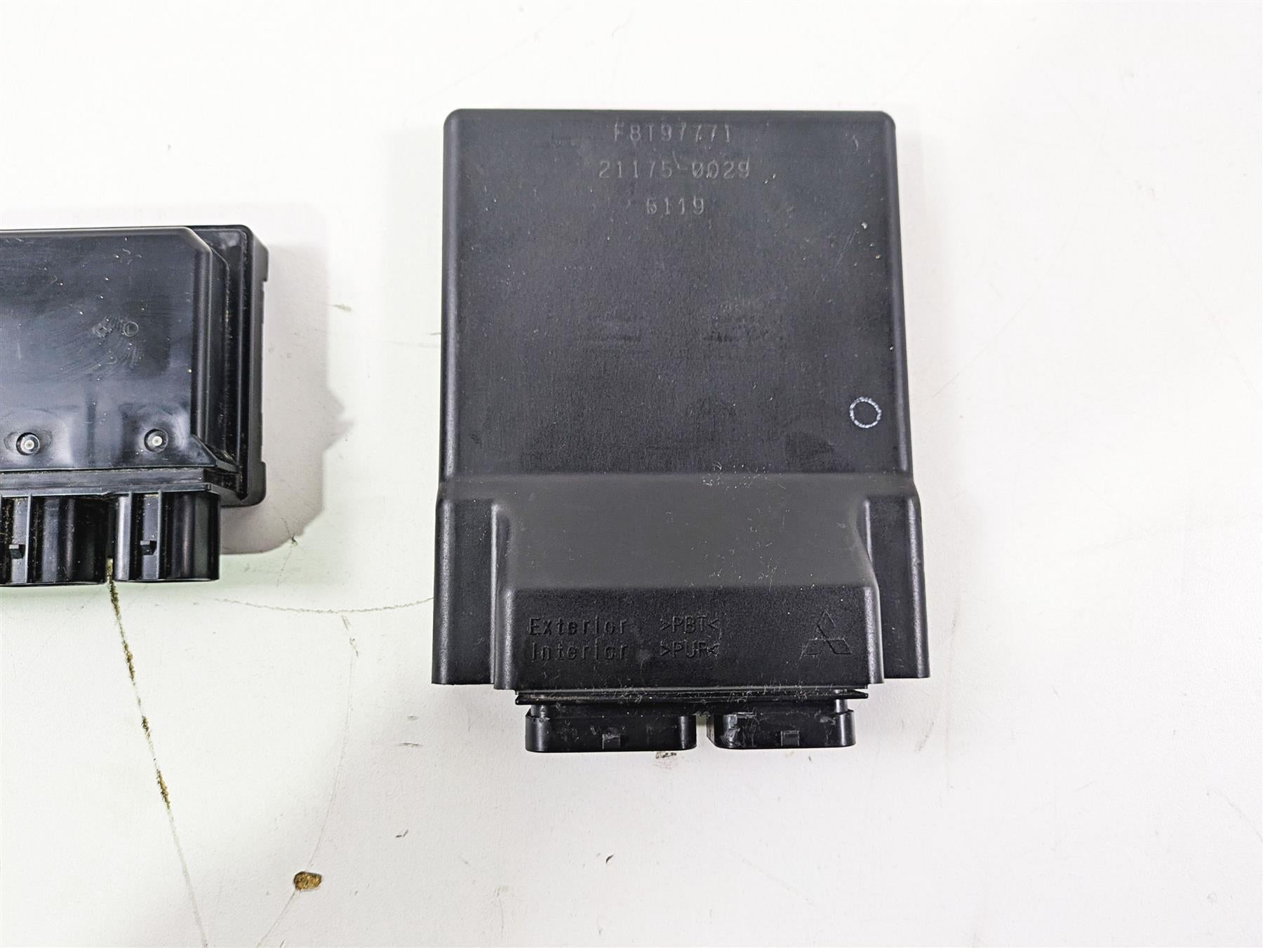 2005 Kawasaki ZX1000 ZX10R Ninja Cdi Ecu Ecm & Black Relay Box Set