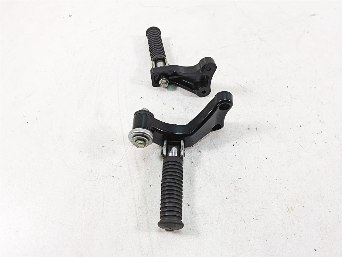 1997 Kawasaki VN1500 Vulcan Rear Passenger Footpeg Set 35011-1346 35011-1347 {{ shop.shopifyCountryName }} - Mototech271