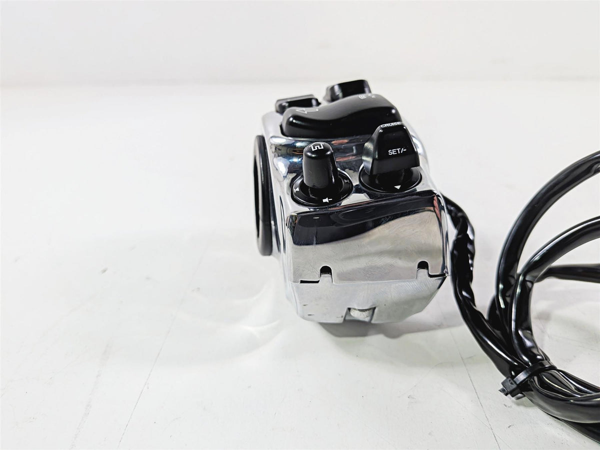 2015 Harley Touring FLTRUSE CVO Road Glide Left Hand Control Switch 71500084B-Mototech271