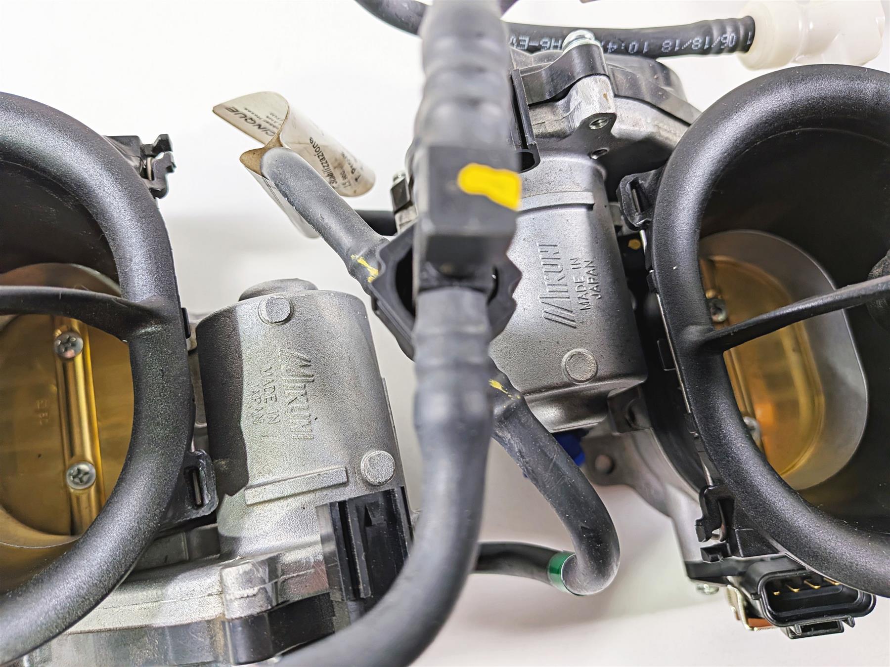 2019 Ducati 959 Panigale Mikuni Throttle Bodies + Wiring & Housing 28240921A {{ shop.shopifyCountryName }} - Mototech271