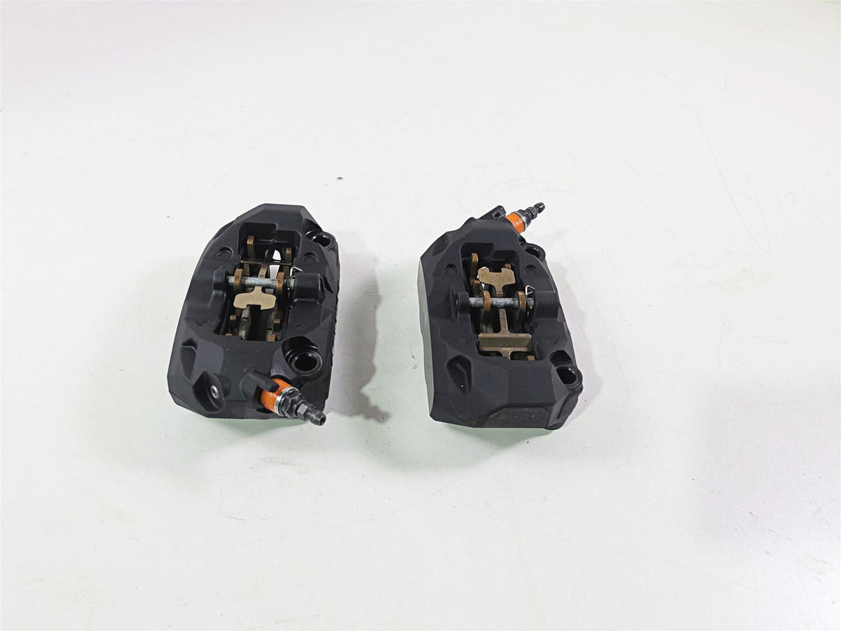 2024 Triumph Street Triple 765 R Front Brembo Brake Caliper Set 100mm T2022510 {{ shop.shopifyCountryName }} - Mototech271