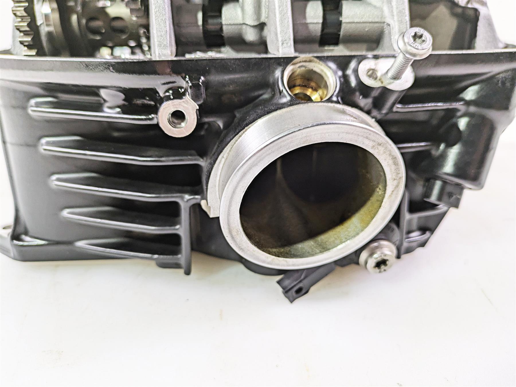 2021 BMW R1250GS K51 Adv Left Cylinderhead Head & Cam Shaft 11128504123 {{ shop.shopifyCountryName }} - Mototech271