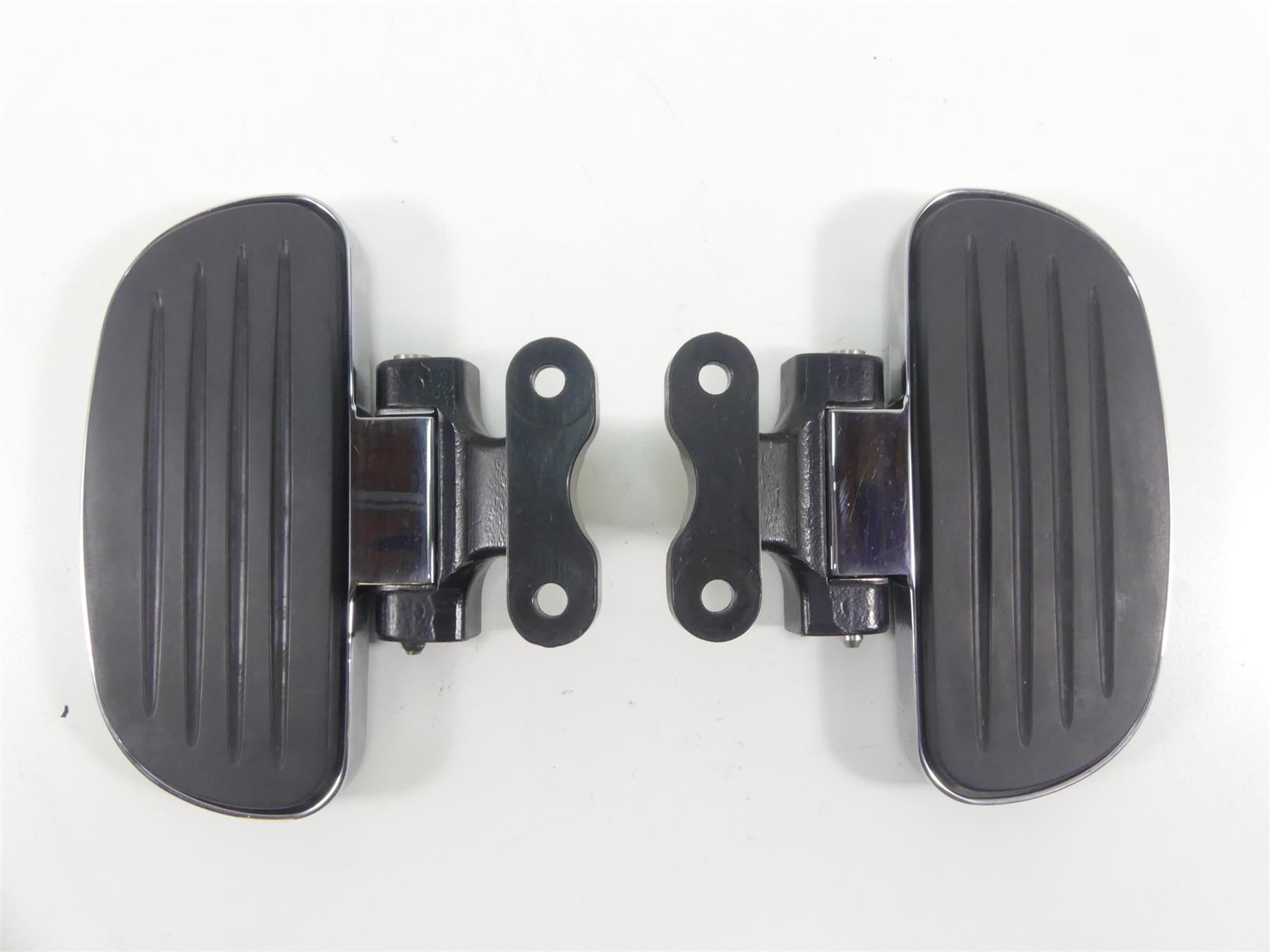 2013 Triumph Rocket 3 Touring Rear Passenger Foot Peg Floor Board Set T2081423 {{ shop.shopifyCountryName }} - Mototech271