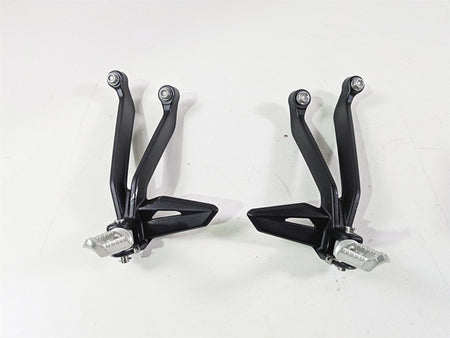 2024 Triumph Street Triple 765 R Rear Passenger Footpeg Set T2088156 T2088157 {{ shop.shopifyCountryName }} - Mototech271