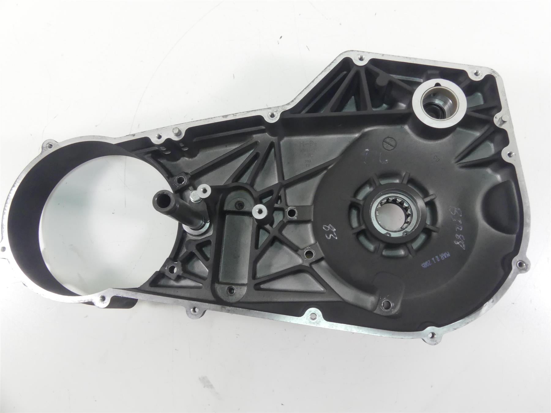 2005 Harley Dyna FXDLI Low Rider Inner Primary Drive Clutch Cover 60681-01 {{ shop.shopifyCountryName }} - Mototech271
