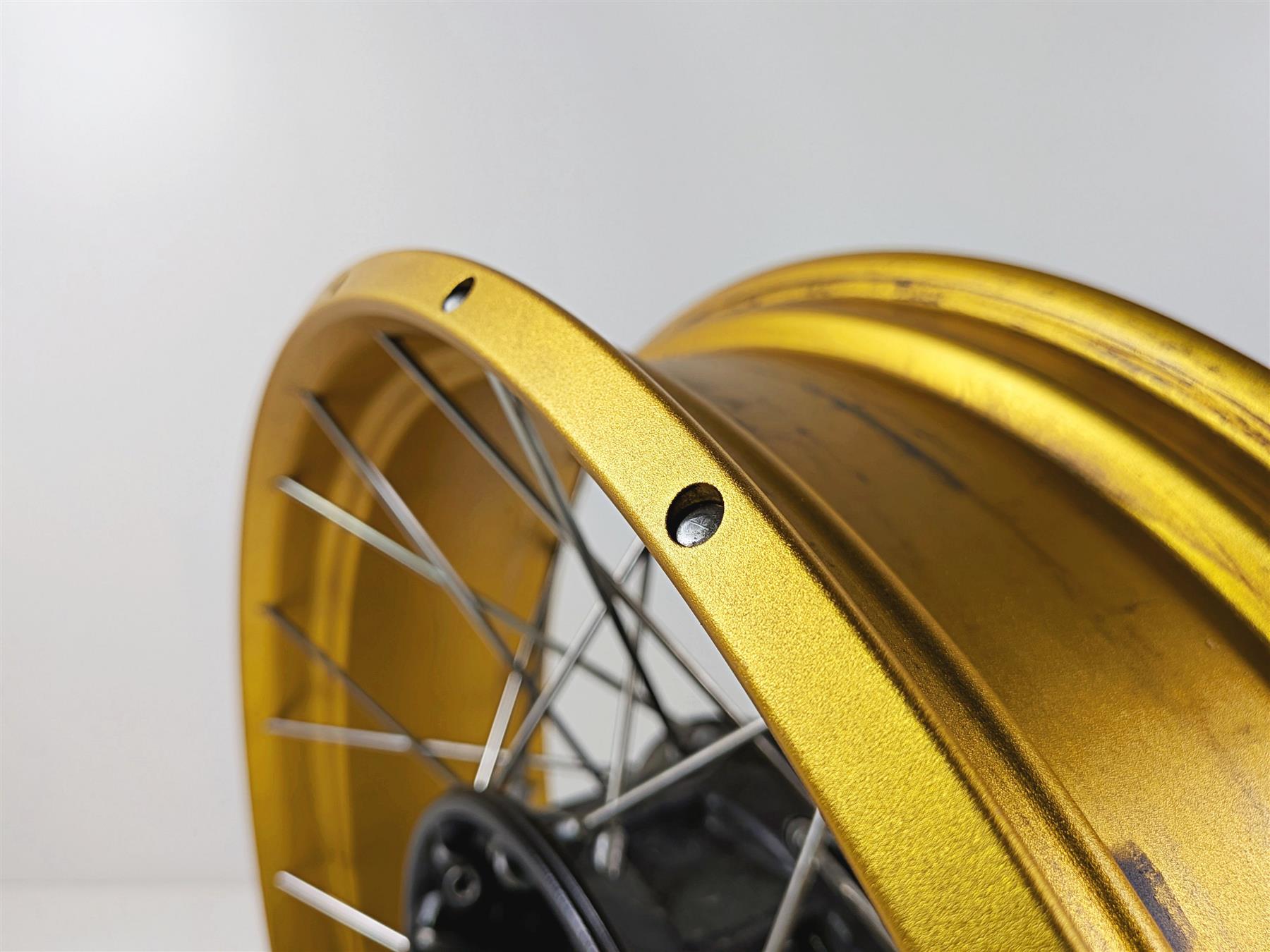2019 BMW R1250GS K50 Straight Gold Rear Spoke Wheel Rim 17x4.5 36318404333 {{ shop.shopifyCountryName }} - Mototech271