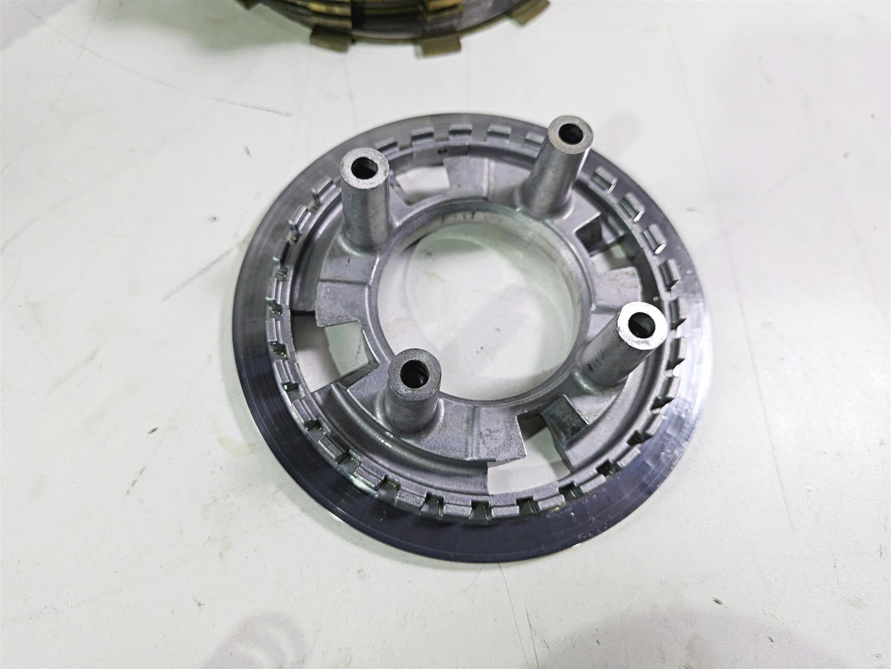 2010 Harley VRSCF Muscle Rod Clutch Basket Friction Disc Set 36699-01KB {{ shop.shopifyCountryName }} - Mototech271