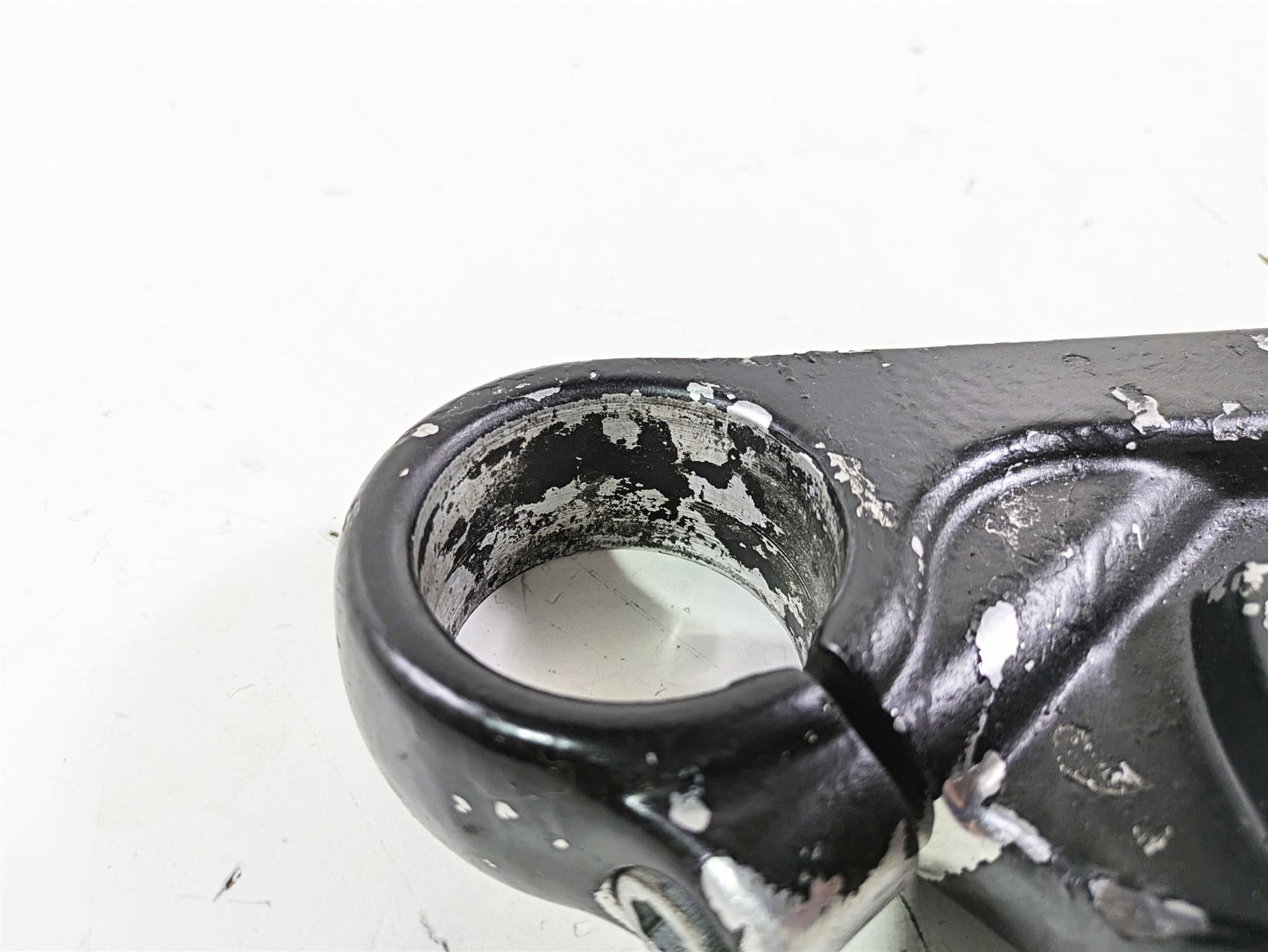2016 Harley FXDL Dyna Low Rider Lower Triple Tree Clamp 49Mm 45539-08 {{ shop.shopifyCountryName }} - Mototech271