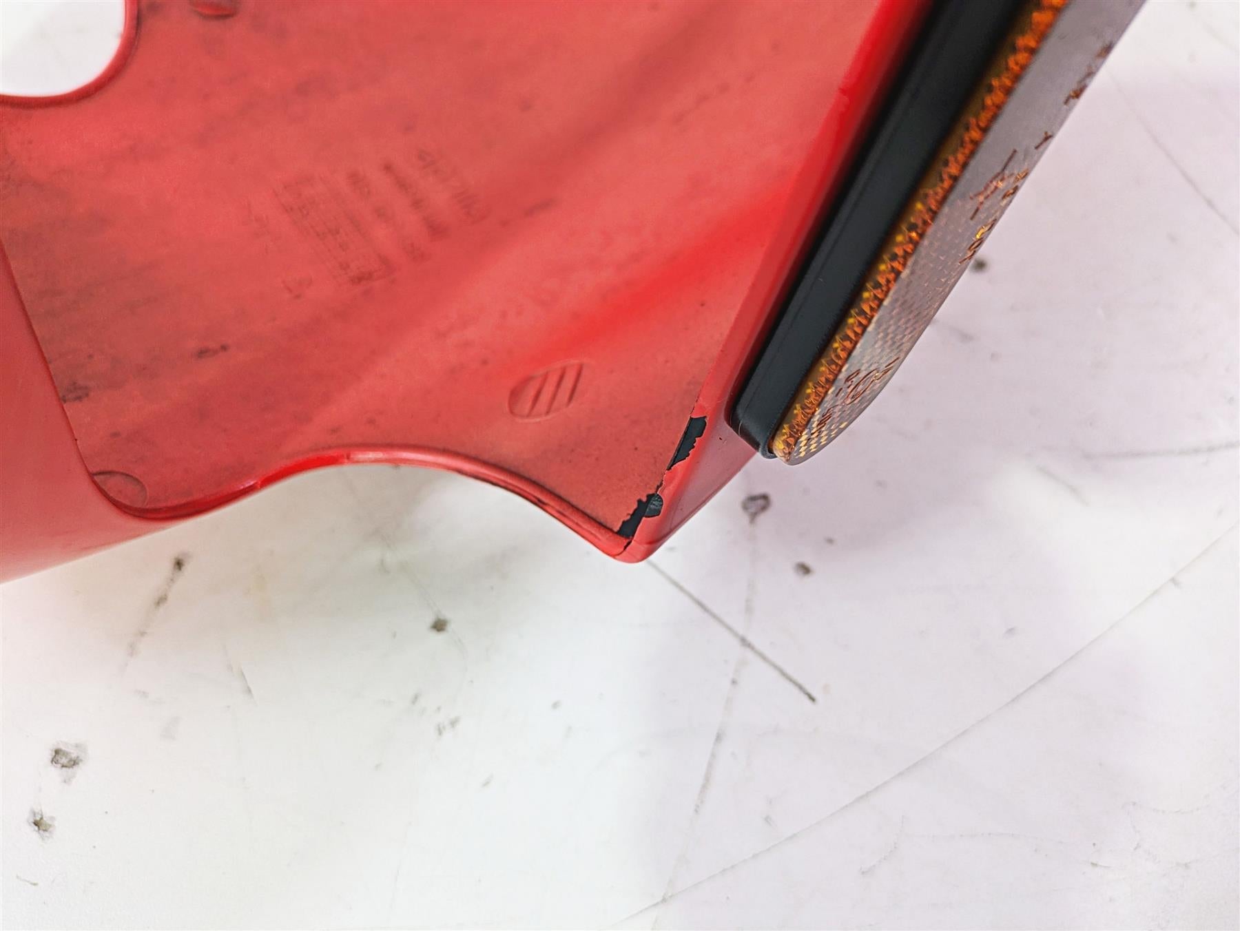 2008 Aprilia RSVR 1000 Factory Front Fender Red AP8156325 {{ shop.shopifyCountryName }} - Mototech271