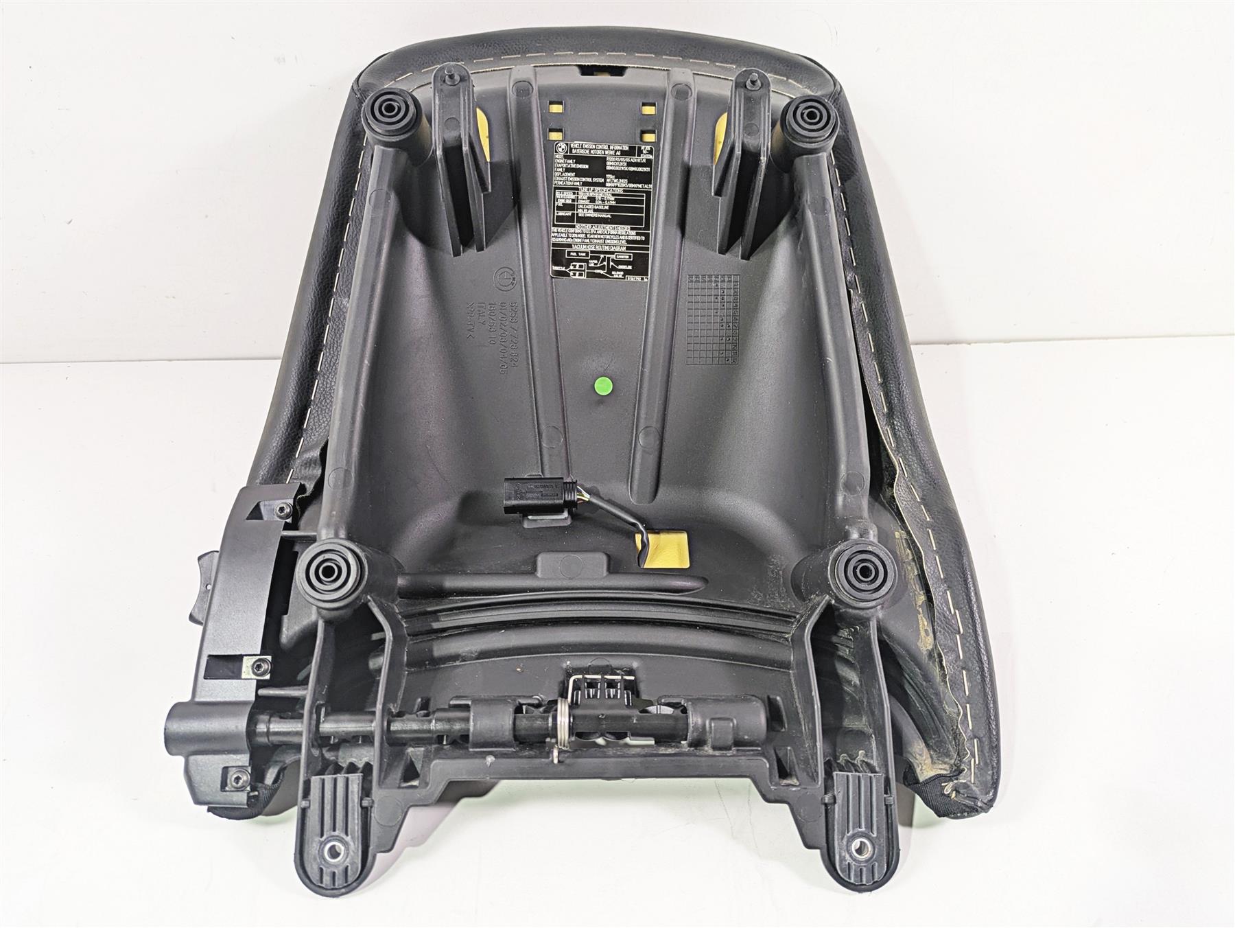 2016 BMW R1200RT K52 Rear Heated Passenger Seat Saddle 52537728824 {{ shop.shopifyCountryName }} - Mototech271