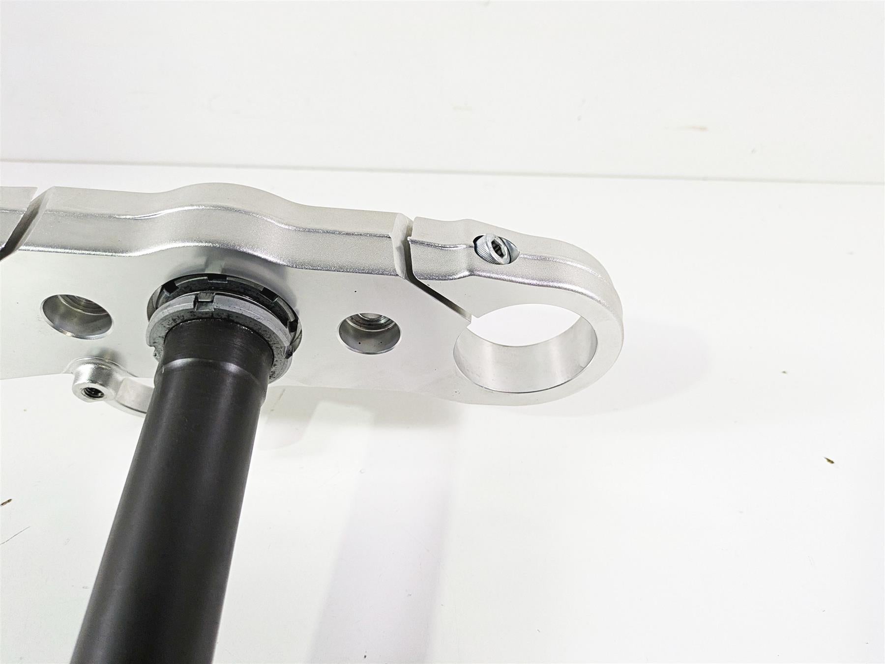 2016 Moto Guzzi Stelvio 1200 8V NTX Upper & Lower Triple Tree Set 886202 886199 {{ shop.shopifyCountryName }} - Mototech271