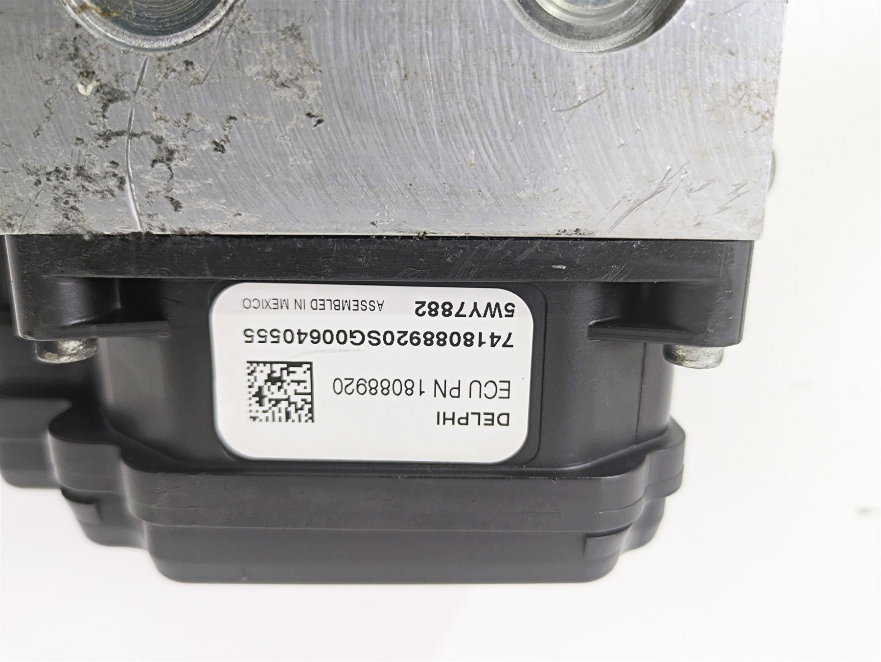 2010 Harley Touring FLHXSE CVO Street Glide Abs Brake Pump Module 40601-08A {{ shop.shopifyCountryName }} - Mototech271