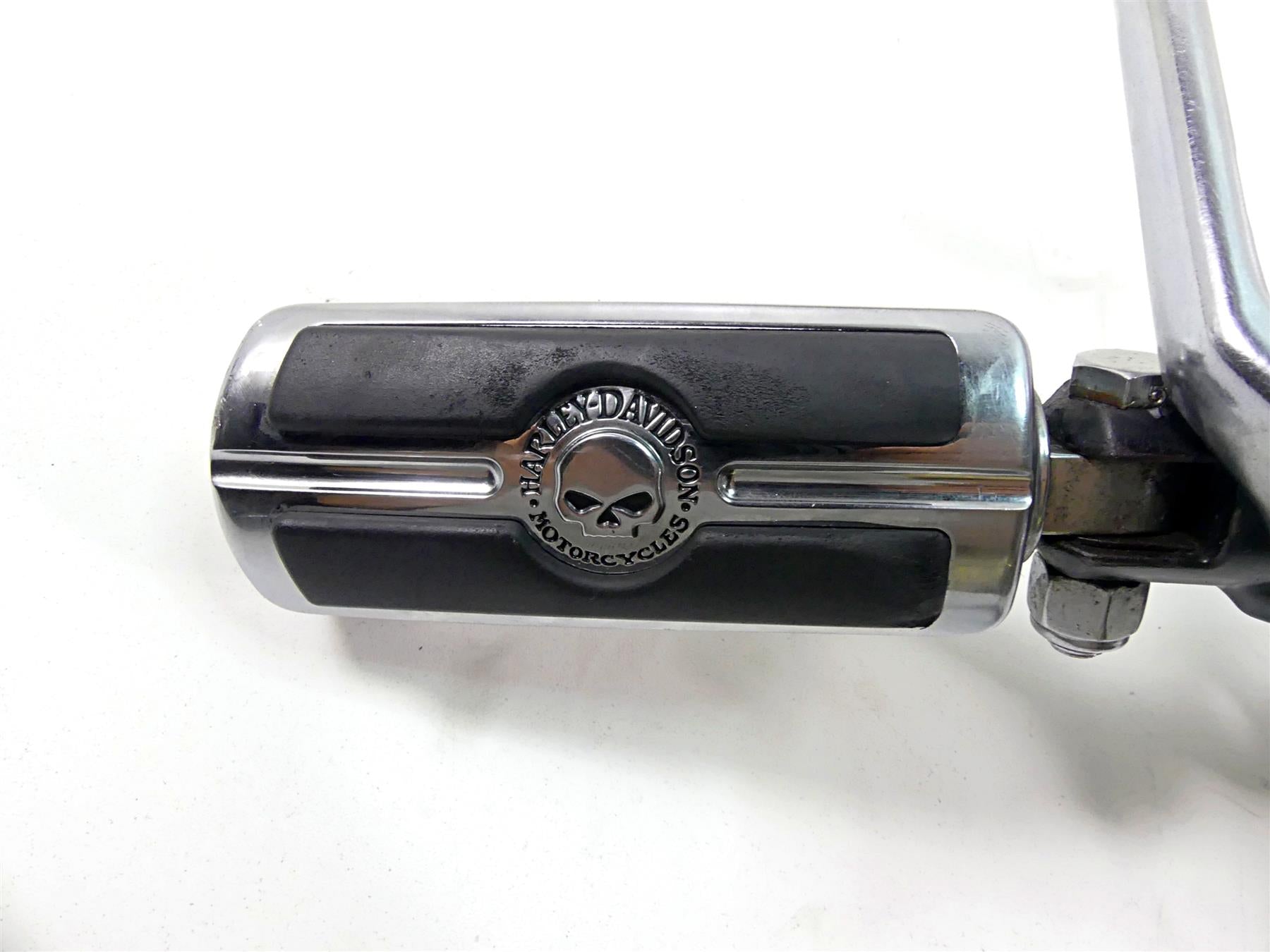 2011 Harley Softail FXS Blackline Left Front Foot Peg Shifter Set 33683-07A {{ shop.shopifyCountryName }} - Mototech271