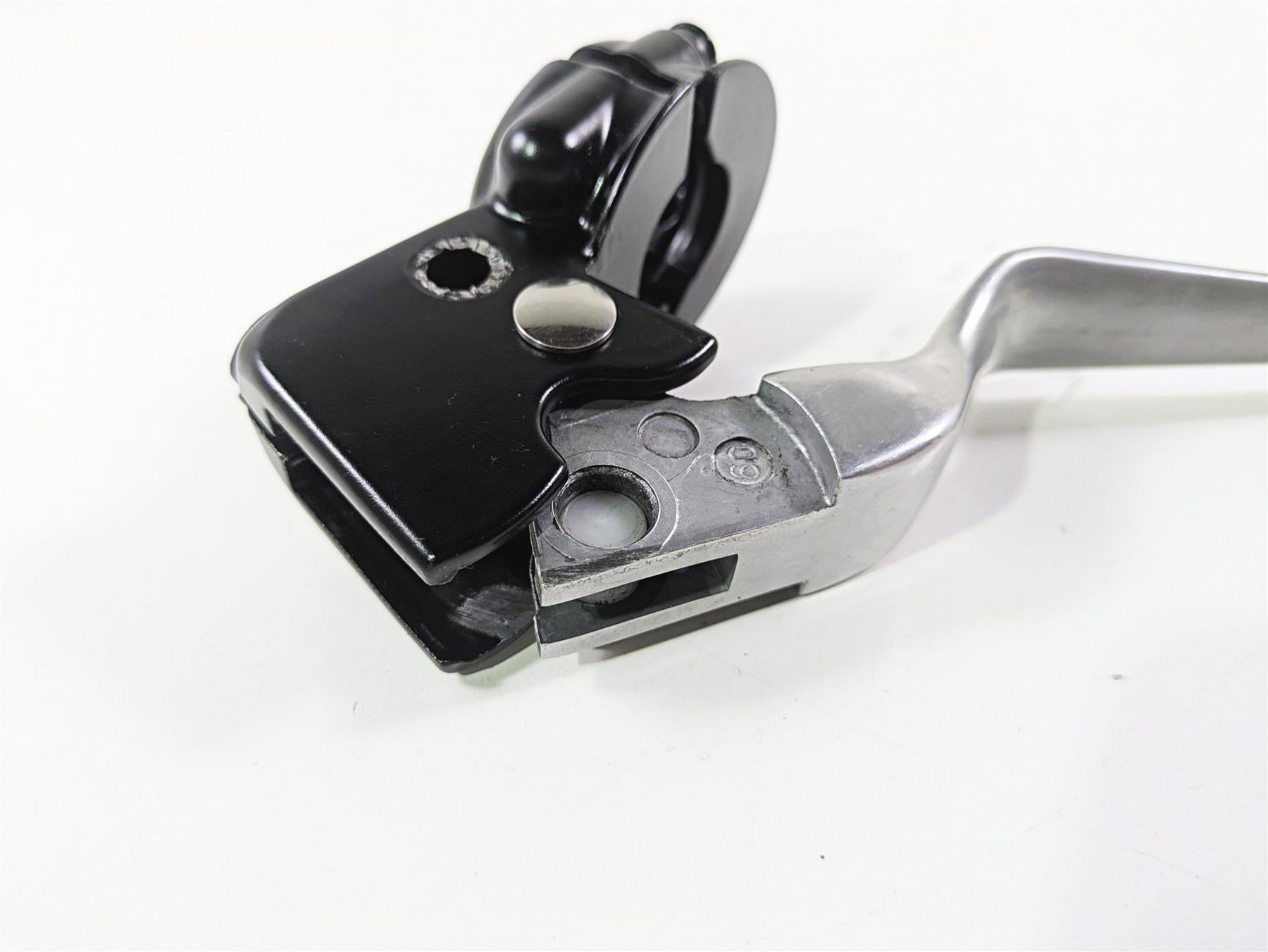 2014 Harley FXDF Dyna Fat Bob Clutch Perch & Lever 38608-96 {{ shop.shopifyCountryName }} - Mototech271