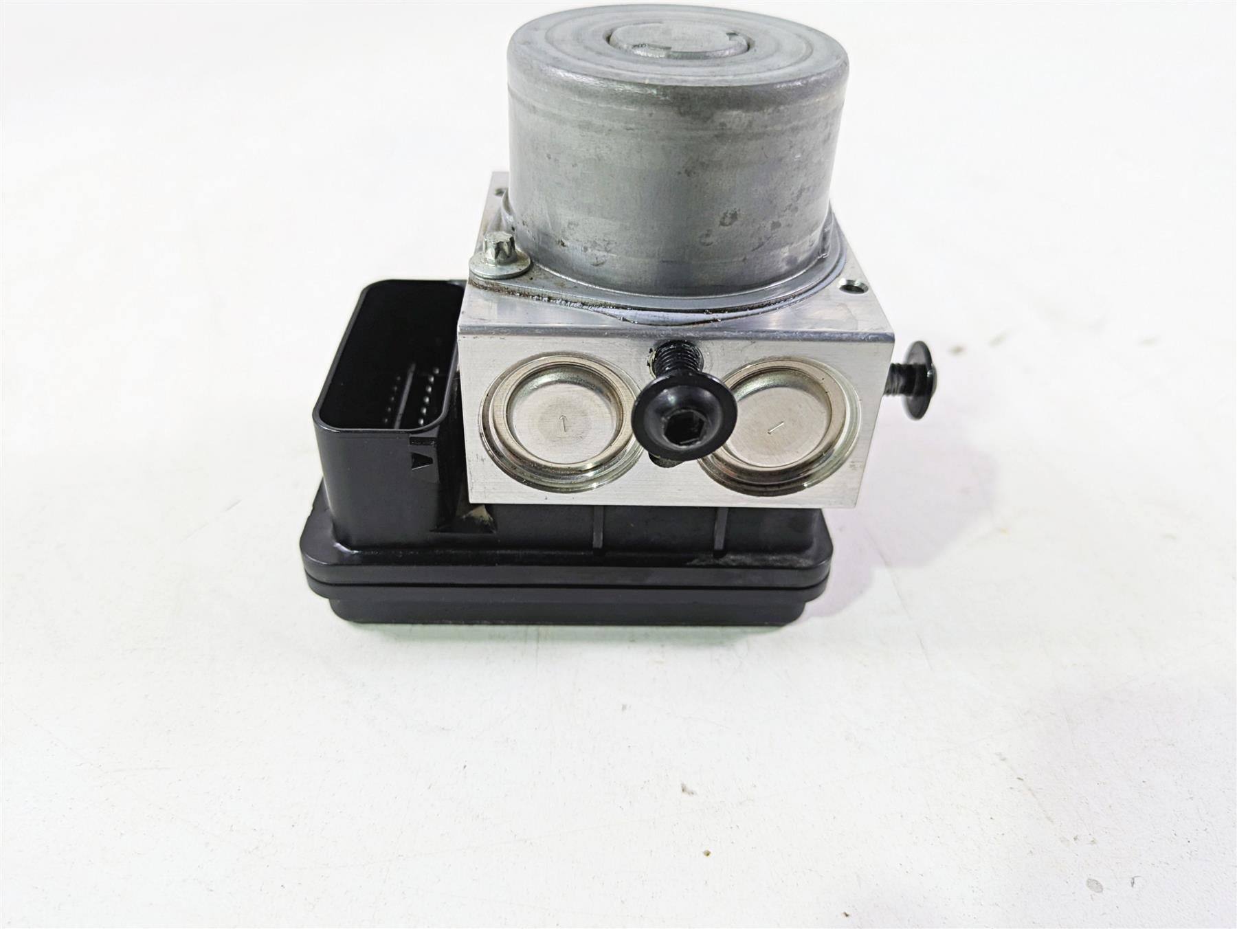 2022 Ducati Scrambler Desert Sled Abs Brake Pump Control Module 54240841B {{ shop.shopifyCountryName }} - Mototech271