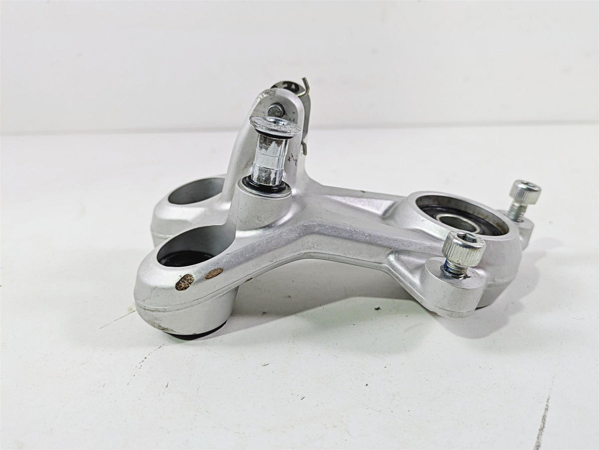 2022 Ducati Hypermotard 950 Left Footpeg Mount & Shifter linkage 82413571A {{ shop.shopifyCountryName }} - Mototech271