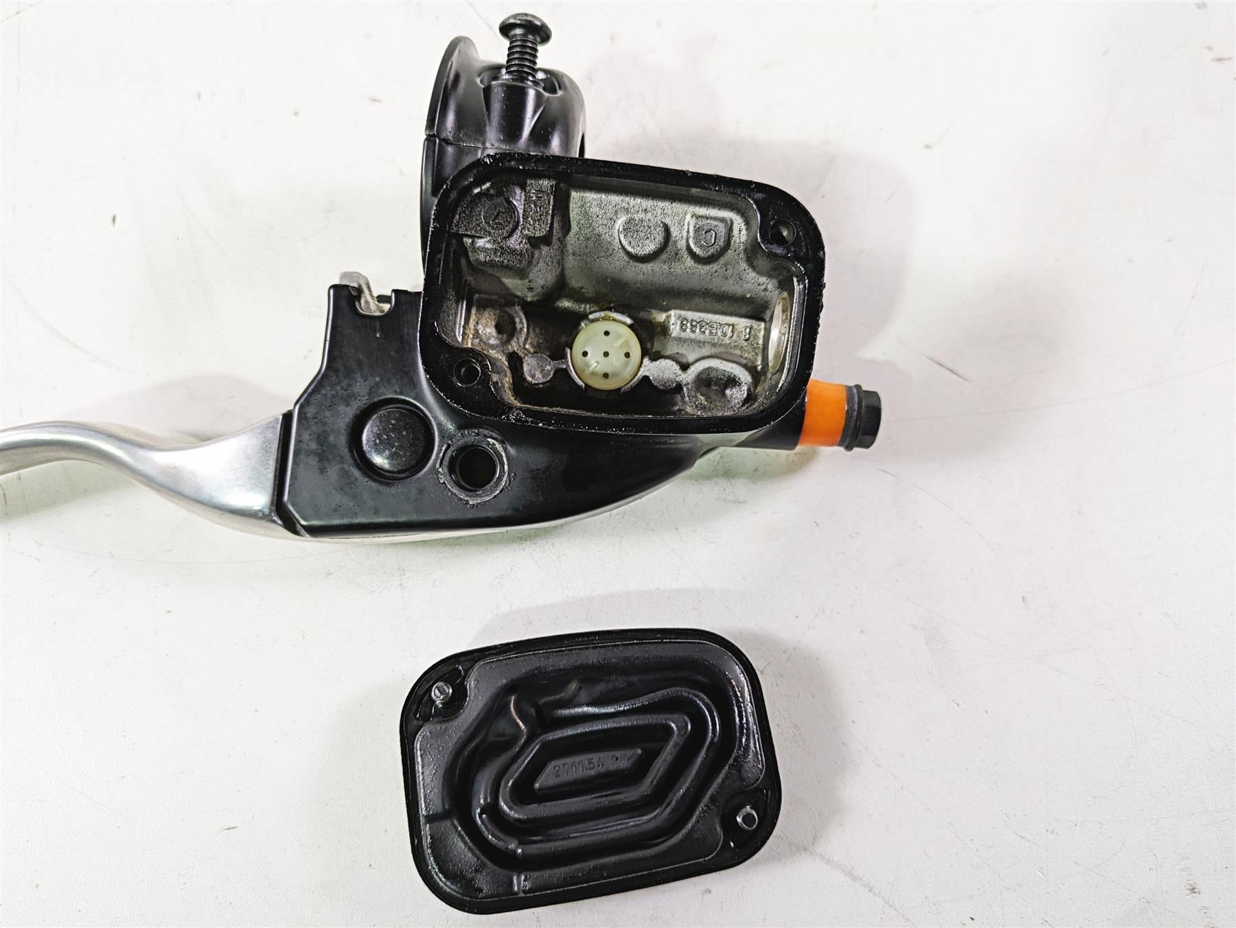 2017 Harley Touring FLTRXS Road Glide Front Brake Master Cylinder 42855-06D {{ shop.shopifyCountryName }} - Mototech271