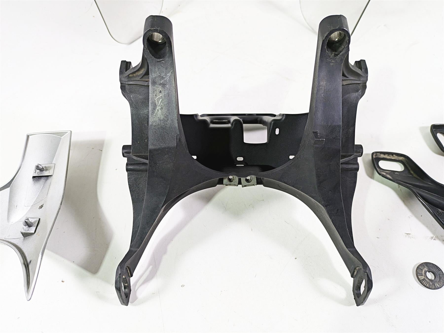 2012 BMW R1200R K27 Ztechnik Vstream Windshield + Mount & Cover Set Z2442 {{ shop.shopifyCountryName }} - Mototech271