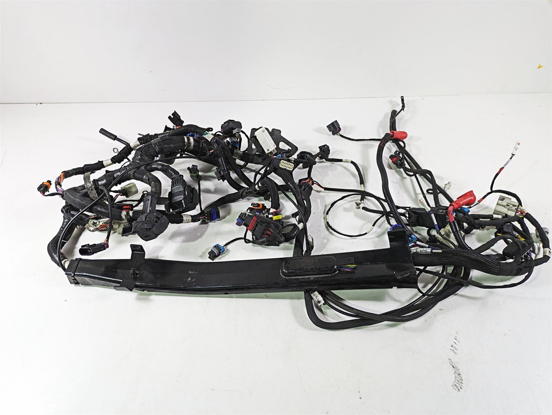 2018 Indian Chieftain Dark Horse Main Wiring Harness Loom -No Cuts 2414065 {{ shop.shopifyCountryName }} - Mototech271