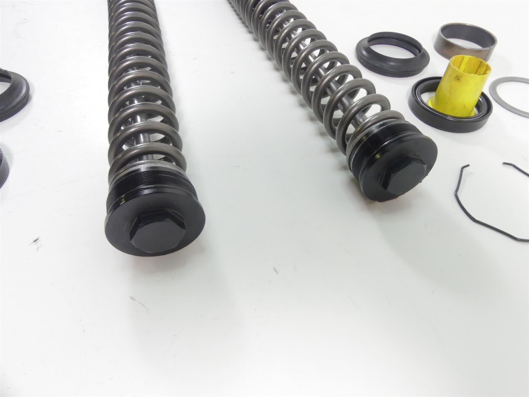 2016 Indian Chief Dark Horse Front Fork Internals Inner Parts Spring 2205162 {{ shop.shopifyCountryName }} - Mototech271