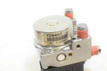 Load image into Gallery viewer, 2014 Triumph 1050 Speed Triple ABS Nissin Abs Brake Module Pump T2024104 | Mototech271

