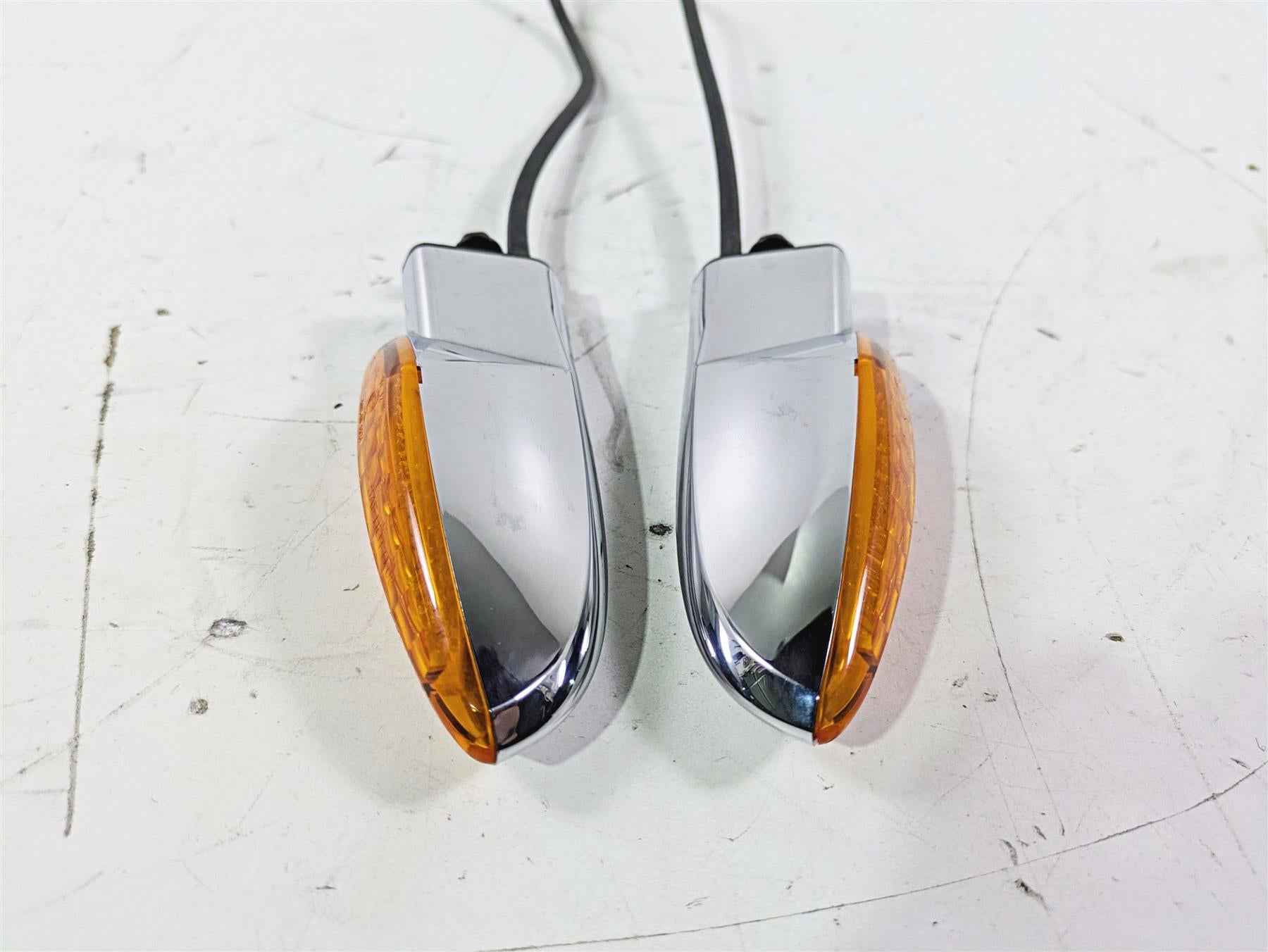 2012 Victory Cross Country Front Blinker Turn Signal Set 2411114 {{ shop.shopifyCountryName }} - Mototech271