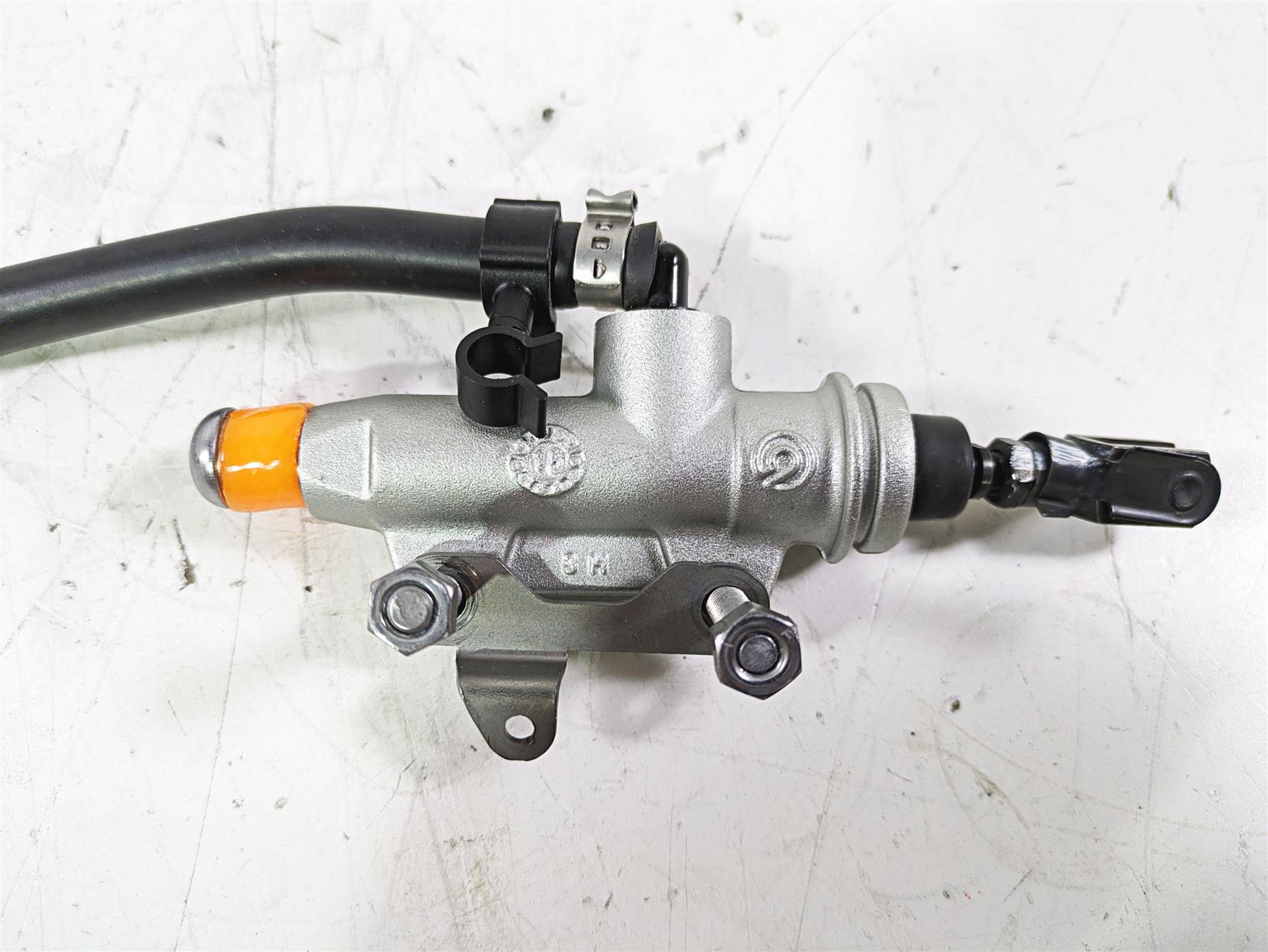 2017 BMW S1000R K47 Brembo Rear Brake Master Cylinder 34317720905 {{ shop.shopifyCountryName }} - Mototech271