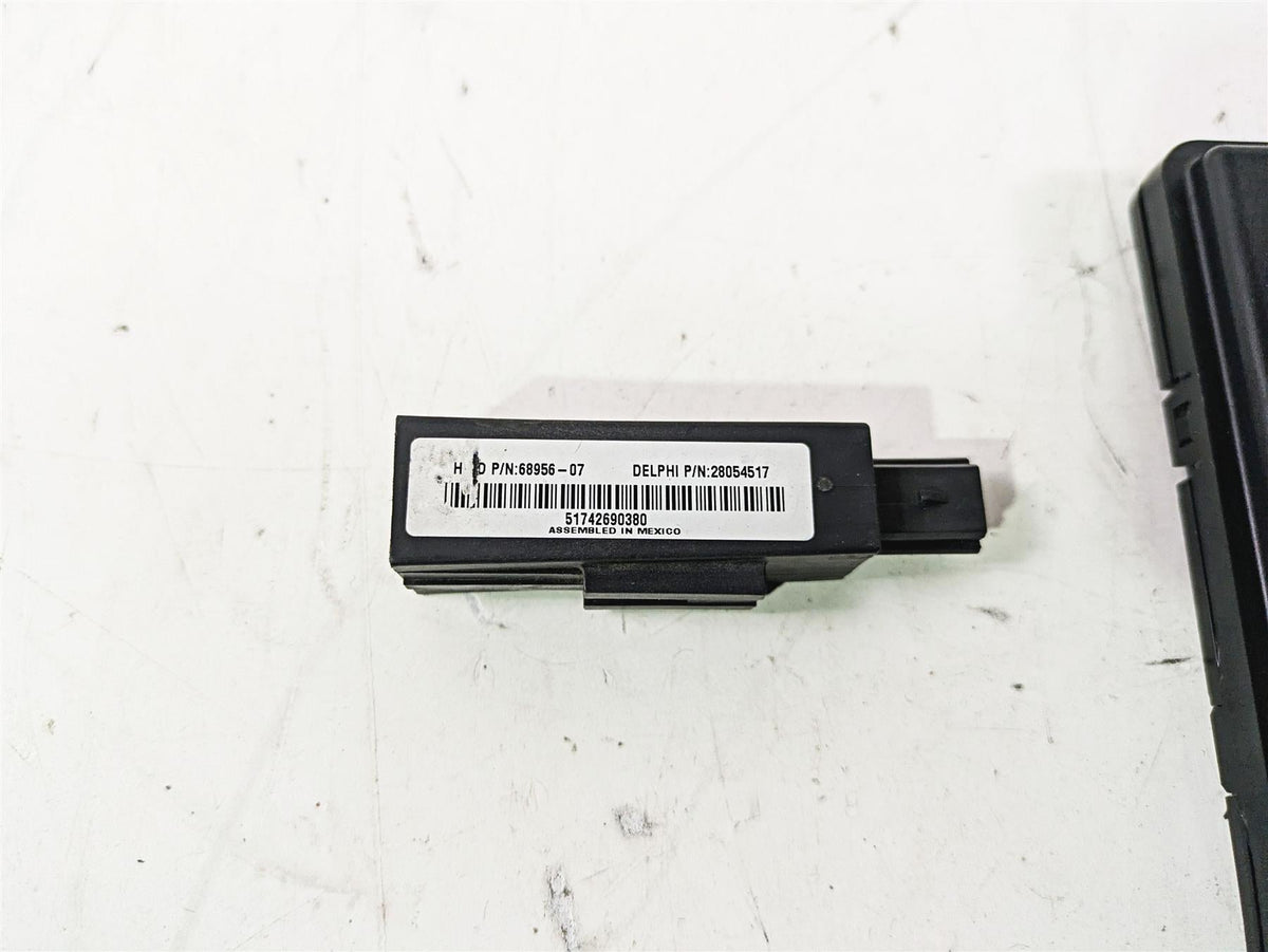 2015 Harley Touring FLHTKL E -Glide Low Bcm Security Module & Fob Set 69994-12B {{ shop.shopifyCountryName }} - Mototech271