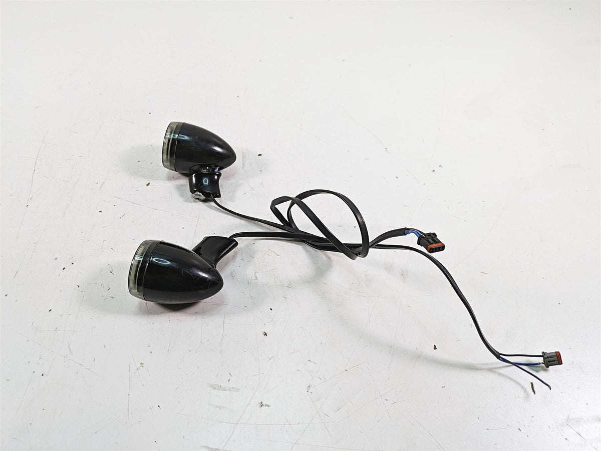 2020 Harley Softail FXBB Street Bob Rear Signature Led Turn Signal Set 67801152 {{ shop.shopifyCountryName }} - Mototech271