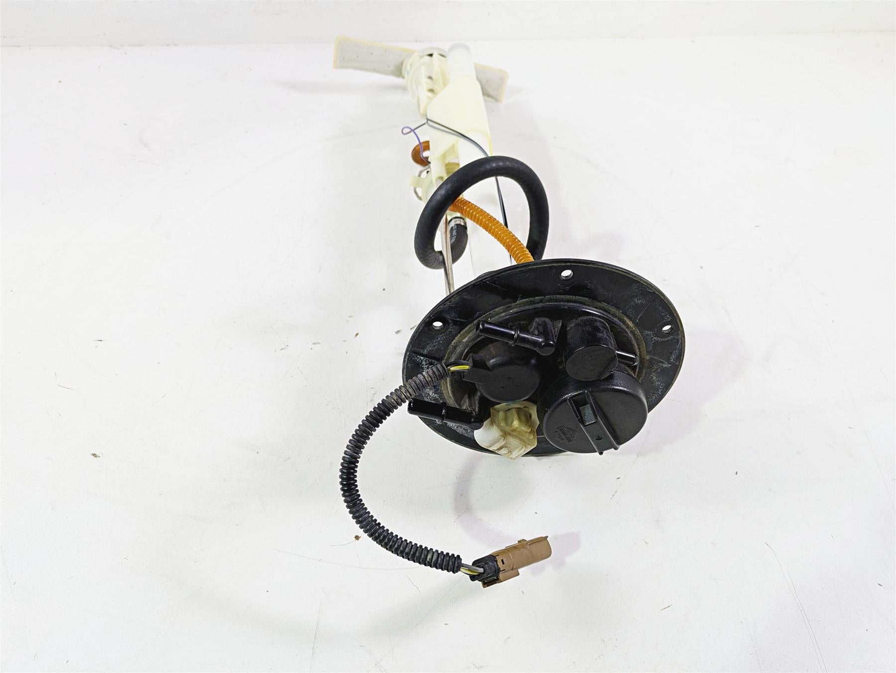 2013 Harley VRSCF Muscle Rod Fuel Gas Petrol Pump - Tested 75310-07 {{ shop.shopifyCountryName }} - Mototech271