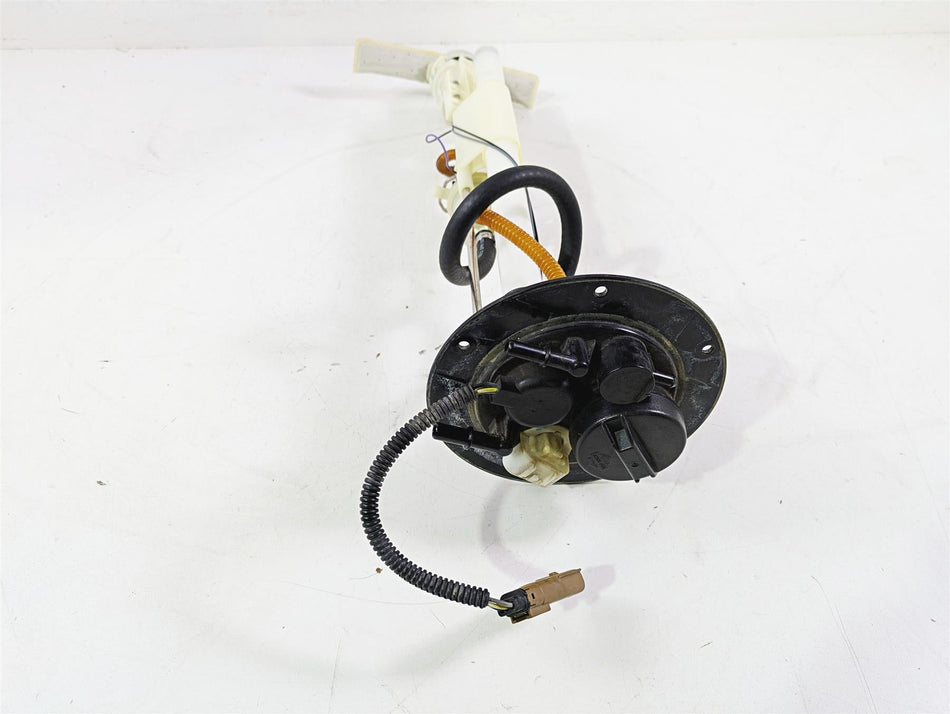 2013 Harley VRSCF Muscle Rod Fuel Gas Petrol Pump - Tested 75310-07 {{ shop.shopifyCountryName }} - Mototech271