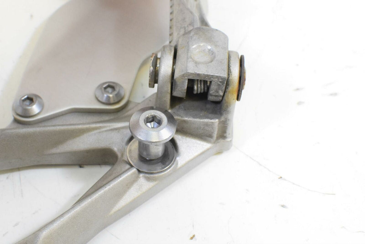 2006 Kawasaki ZX10R ZX10 R Ninja Front Left Rider Foot Peg Footpeg 35063-0226 {{ shop.shopifyCountryName }} - Mototech271
