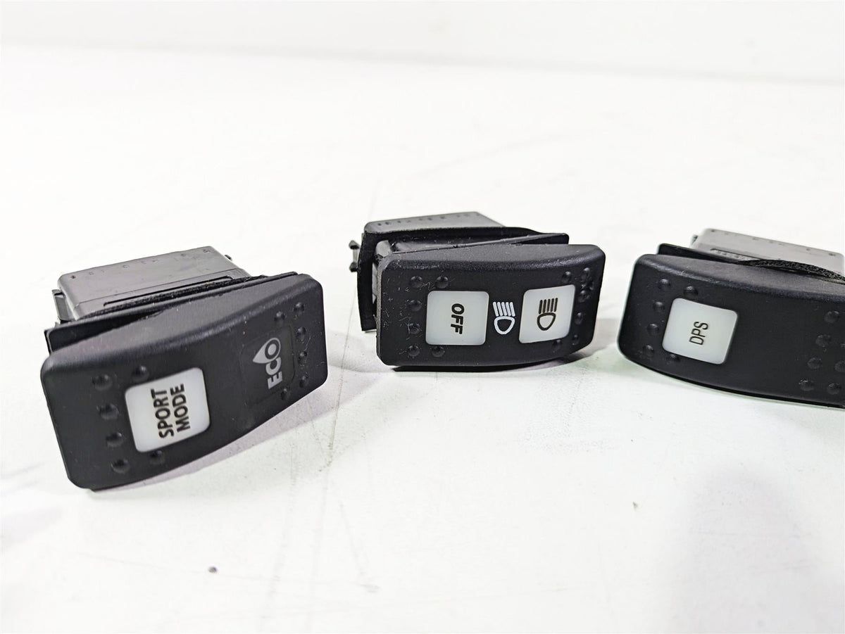 2018 Can Am Maverick X3 XRC Turbo R DPS Light Front Lock Switch 710004492 {{ shop.shopifyCountryName }} - Mototech271