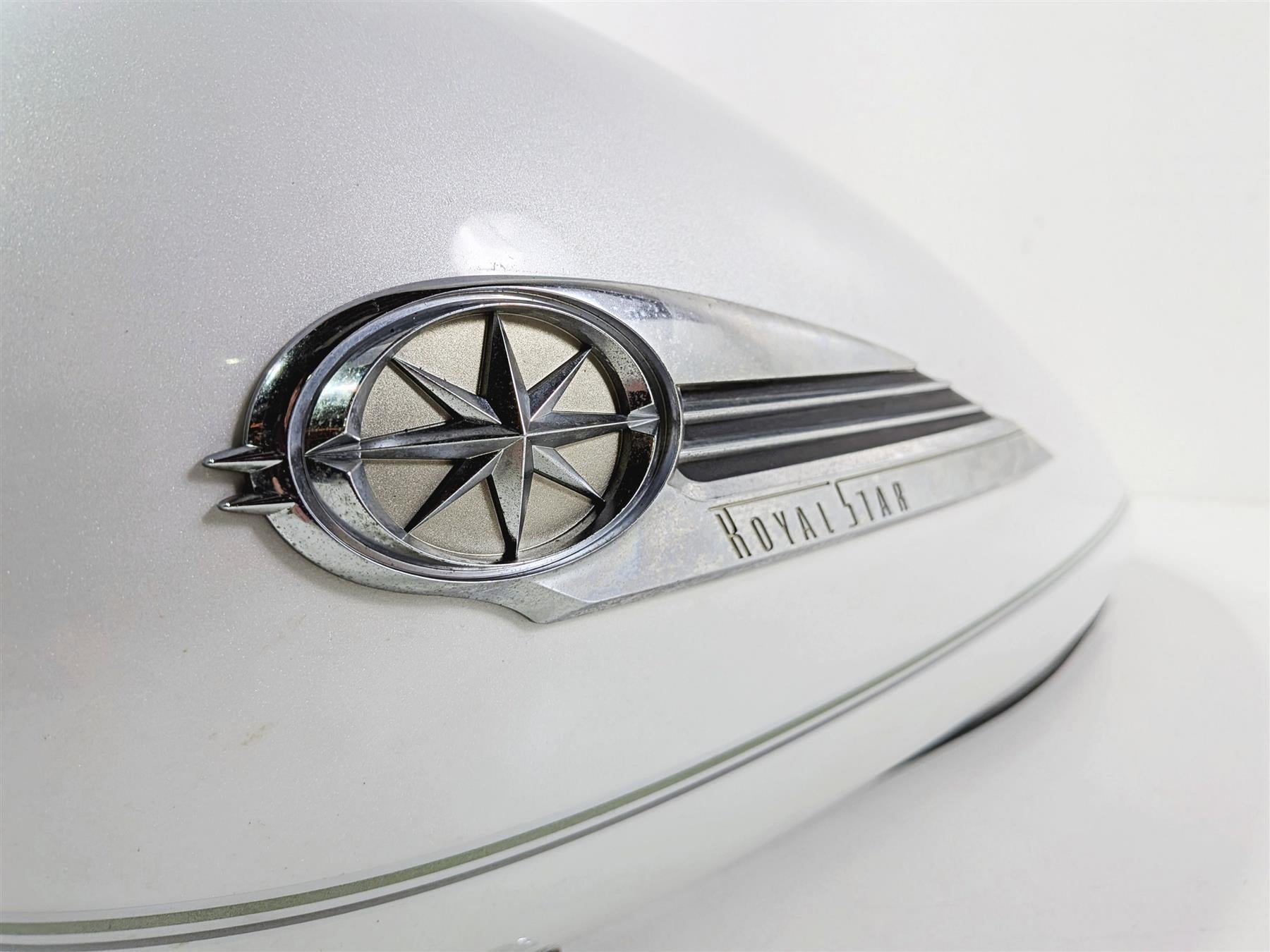 2006 Yamaha XVZ1300 Royal Star Fuel Gas Petrol Tank White 1D6-Y2410-10-05 {{ shop.shopifyCountryName }} - Mototech271