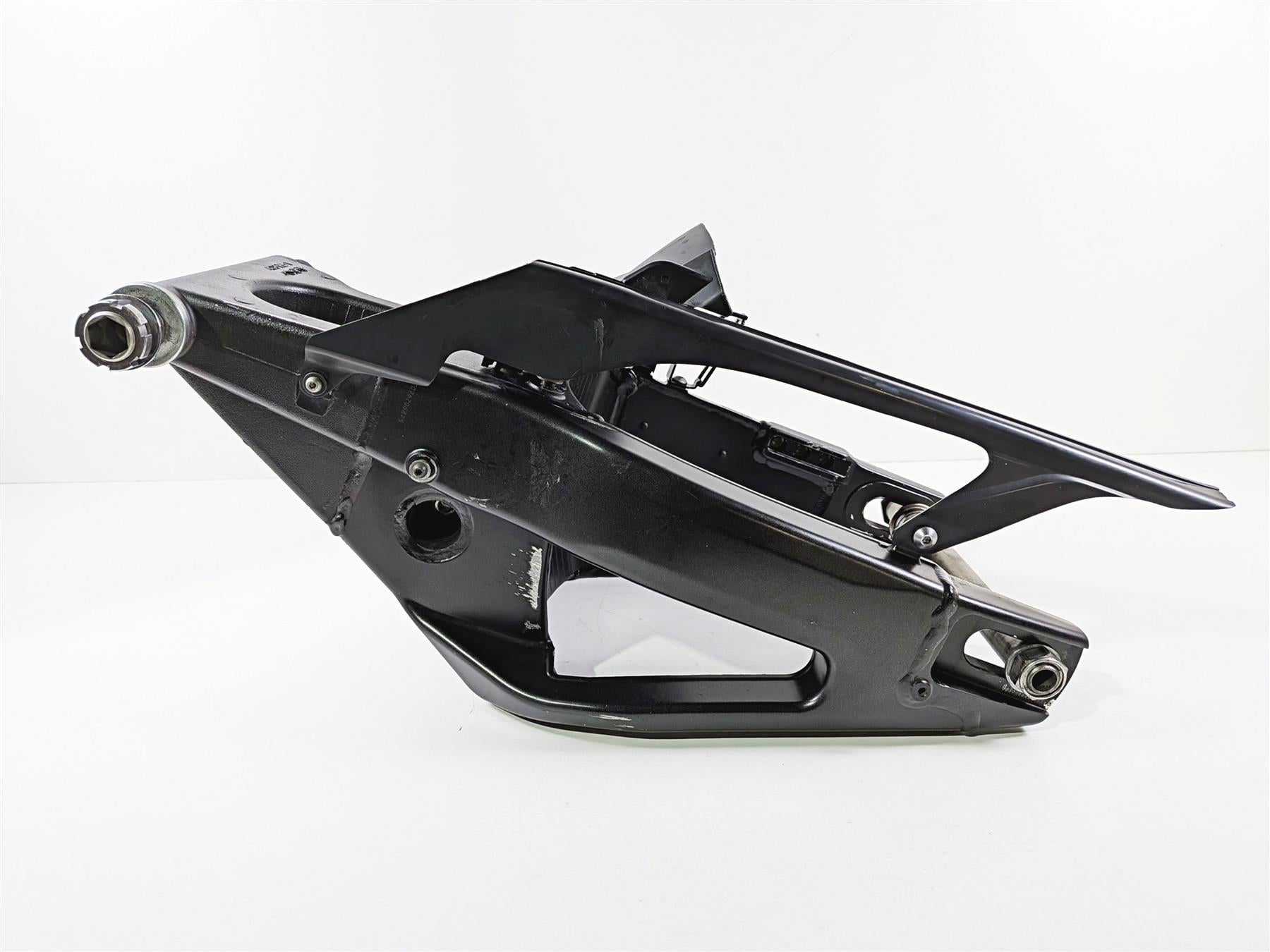 2008 Yamaha YZF R1 RN19 Straight Rear Swingarm Swing Arm & Axle 4C8-22110-10-00 {{ shop.shopifyCountryName }} - Mototech271