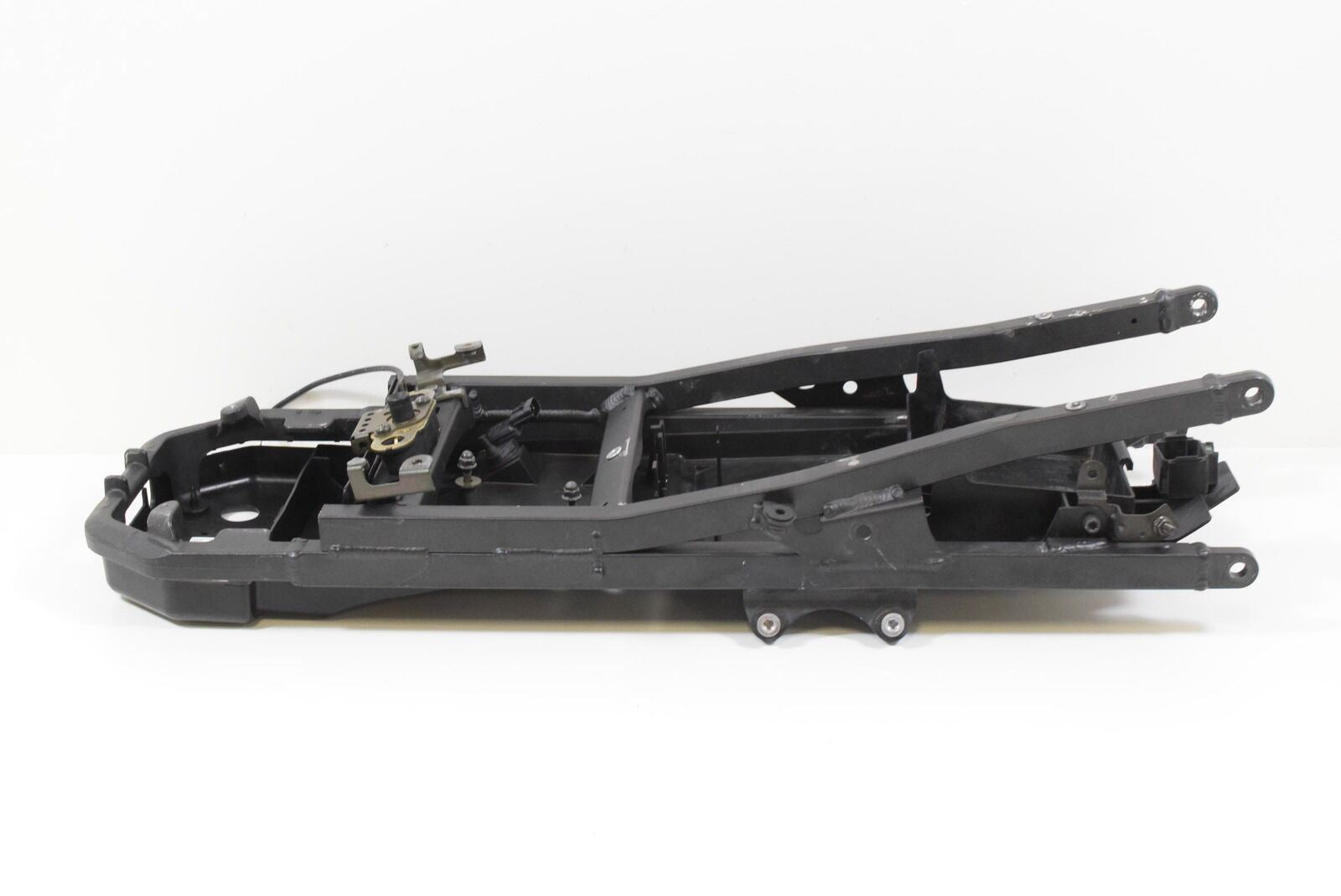 2005 Kawasaki ZX10R ZX10 R Ninja Subframe Sub Frame Inner Fender 32160-0024 {{ shop.shopifyCountryName }} - Mototech271