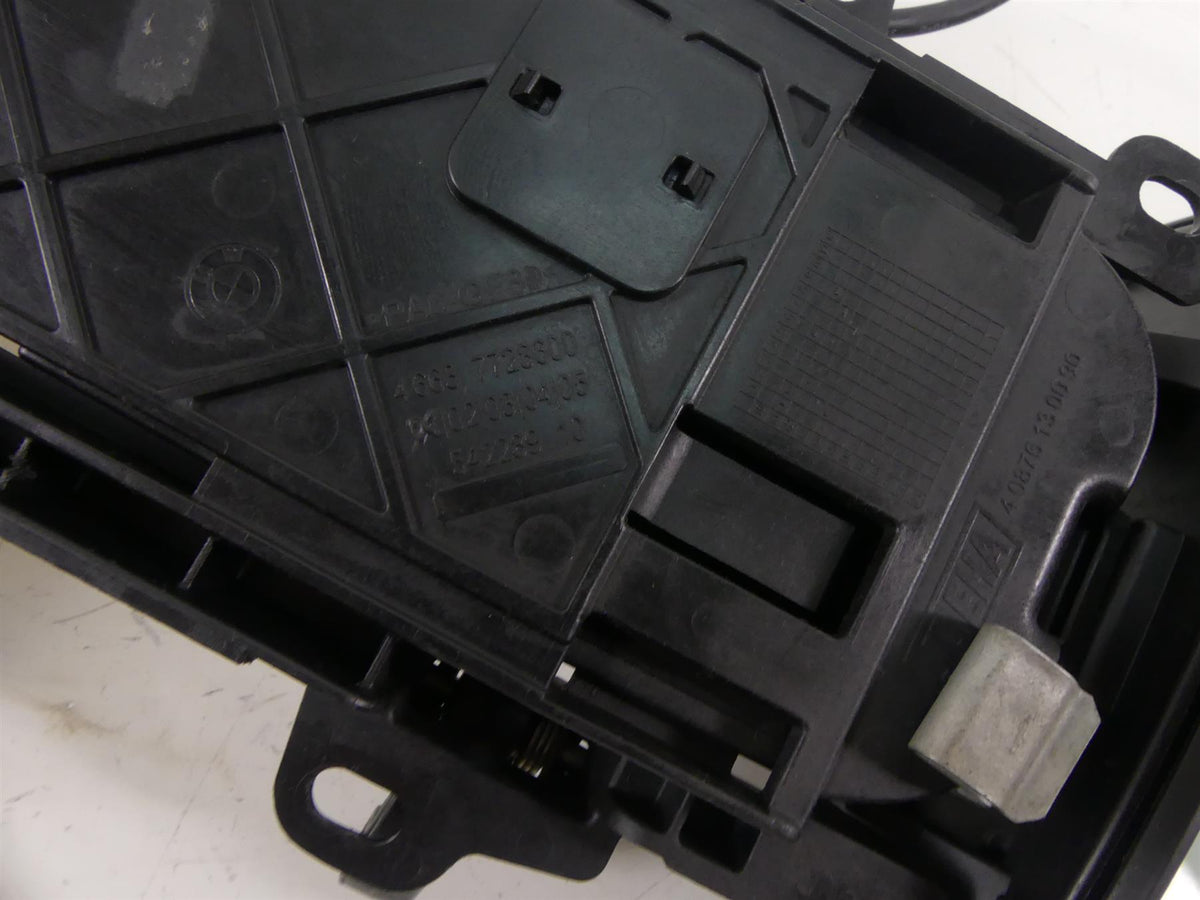 2015 BMW K1600GT K48 Gps Navigator Housing + Cover & Mounts 46637724088 {{ shop.shopifyCountryName }} - Mototech271