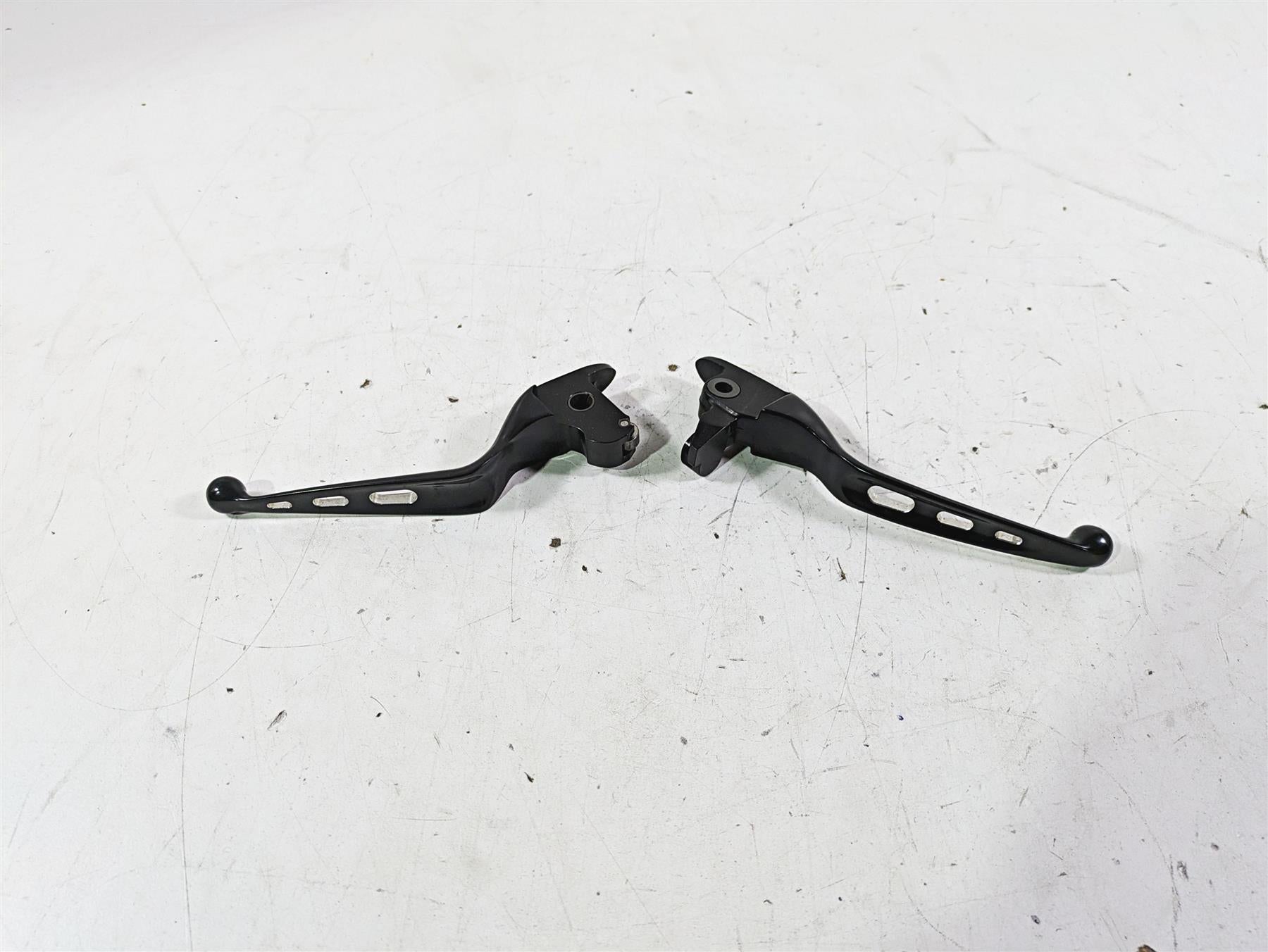 2015 Harley Touring FLHXS Street Glide Oem Edge Cut Lever Set 5311792 36700067 | Mototech271