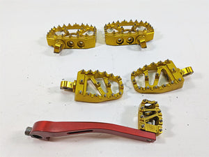 2009 Harley FXDC Dyna Super Glide Custom Crossthread Gold Footpegs DP-001-UP-008 | Mototech271