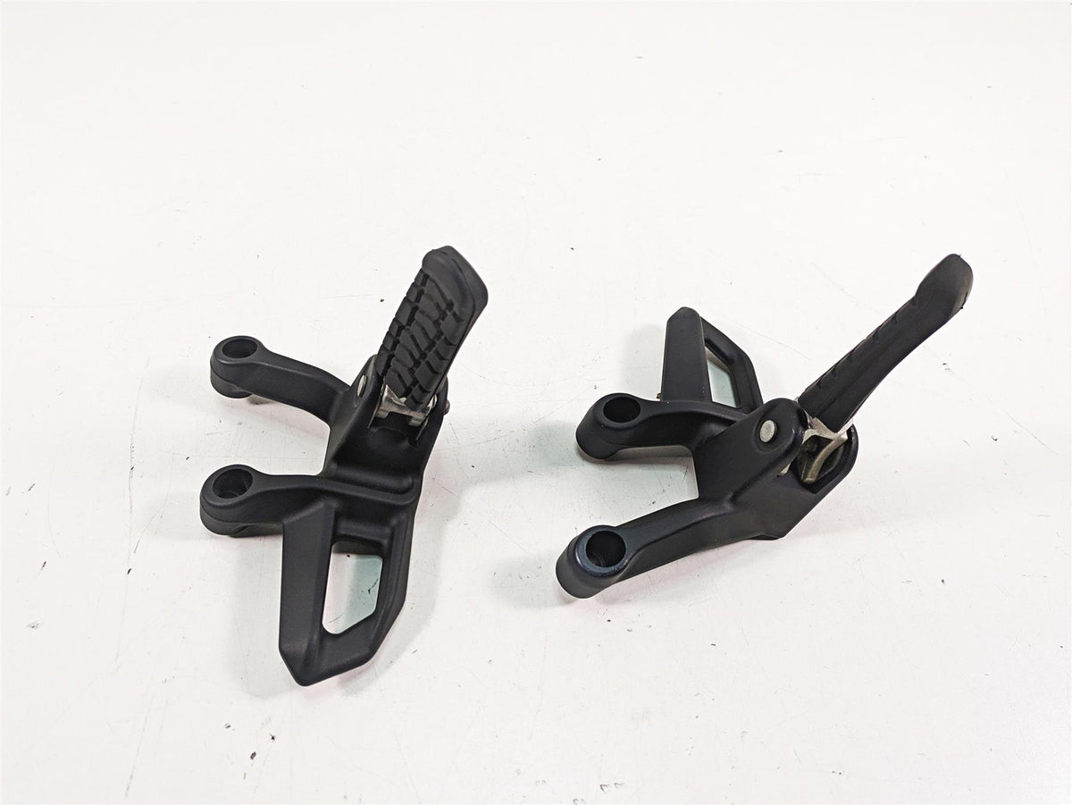 2020 KTM 1290 Super Adventure R Rear Passenger Footpeg Set 6030304800033S {{ shop.shopifyCountryName }} - Mototech271