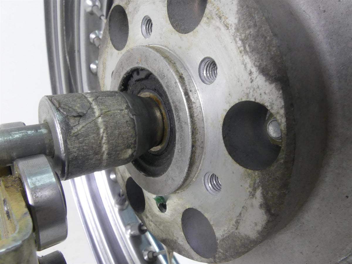 2001 Moto Guzzi California Sp 1100 Straight 18x2.5 Front Wheel Rim GU03610340 {{ shop.shopifyCountryName }} - Mototech271