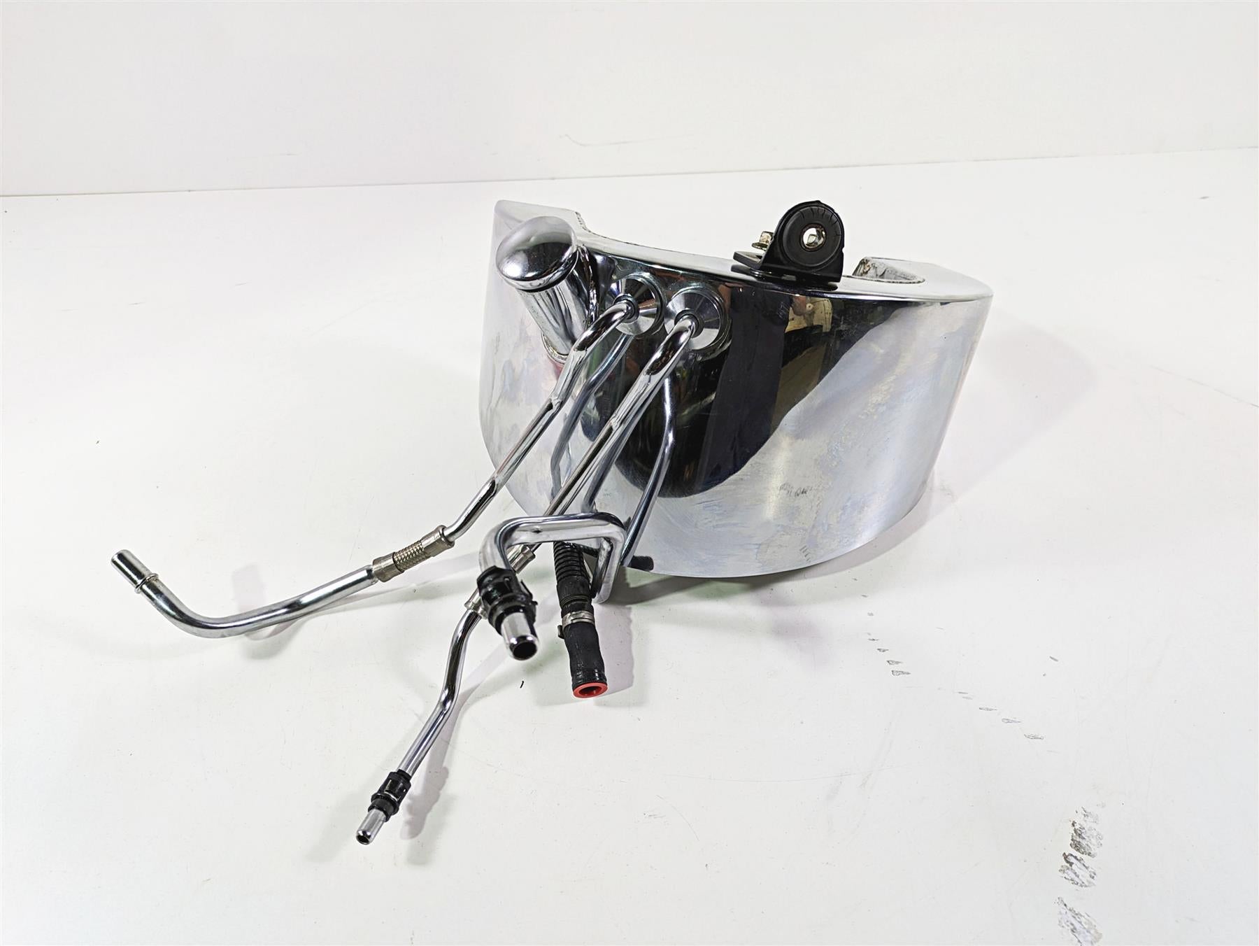 2008 Harley FLSTC Softail Heritage Oil Tank Reservoir & Lines Set 62498-00A {{ shop.shopifyCountryName }} - Mototech271