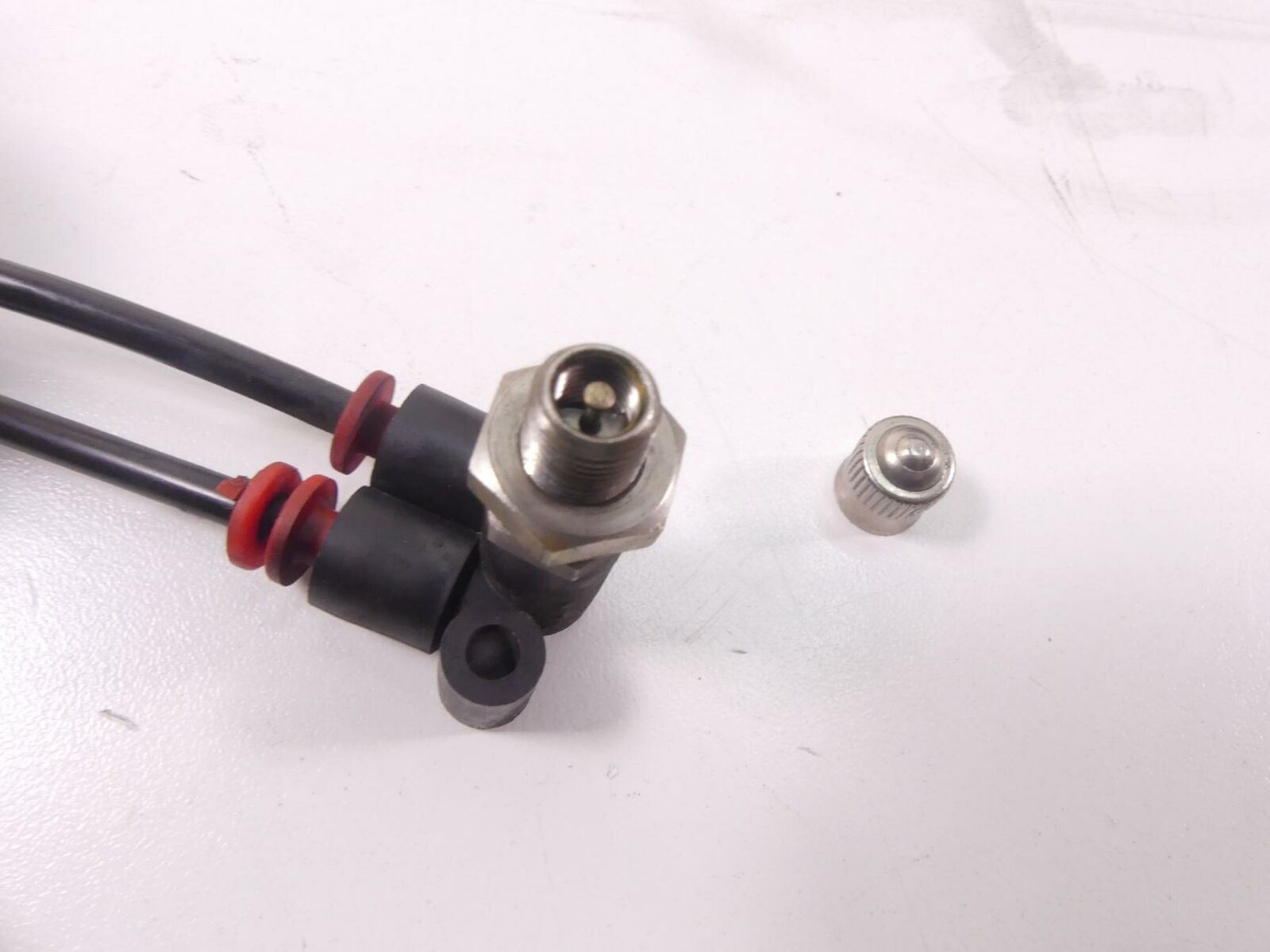 2005 Harley Touring CVO FLHTCSE Electra Glide Rear Shock Set 12" 54636-09 {{ shop.shopifyCountryName }} - Mototech271