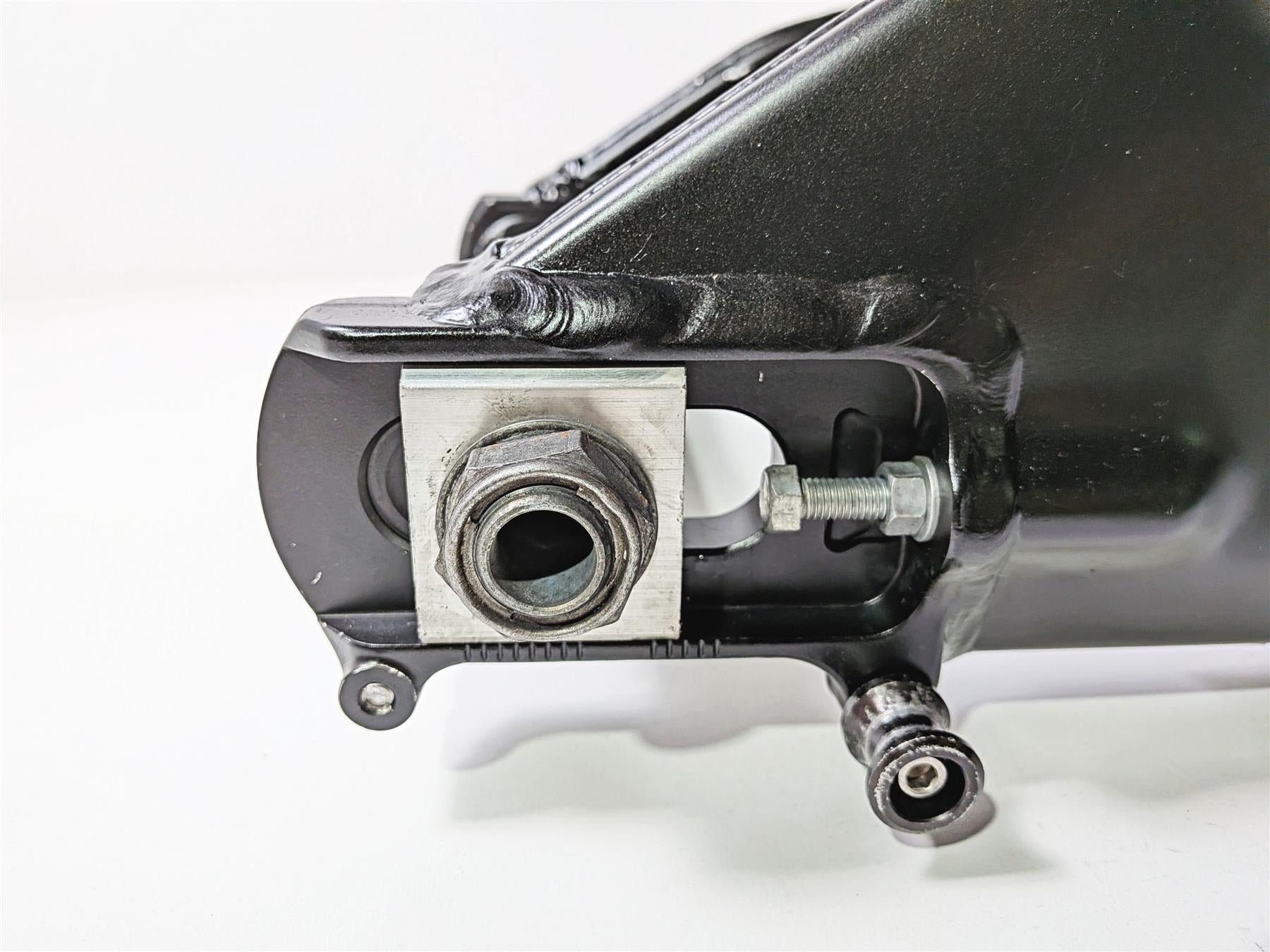 2024 Yamaha YZF R1 RN65 Rear Swing Arm Swingarm Suspension B3L-22110-00-00 {{ shop.shopifyCountryName }} - Mototech271