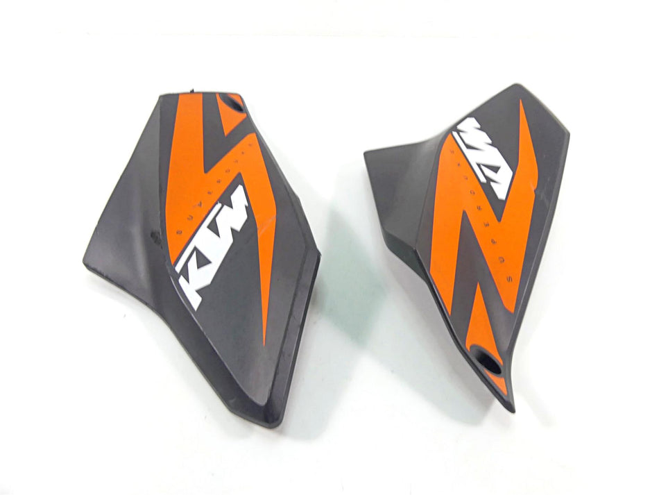 2016 KTM 1290 Super Duke R Tank Side Cover Panel Fairings 61308051000 {{ shop.shopifyCountryName }} - Mototech271