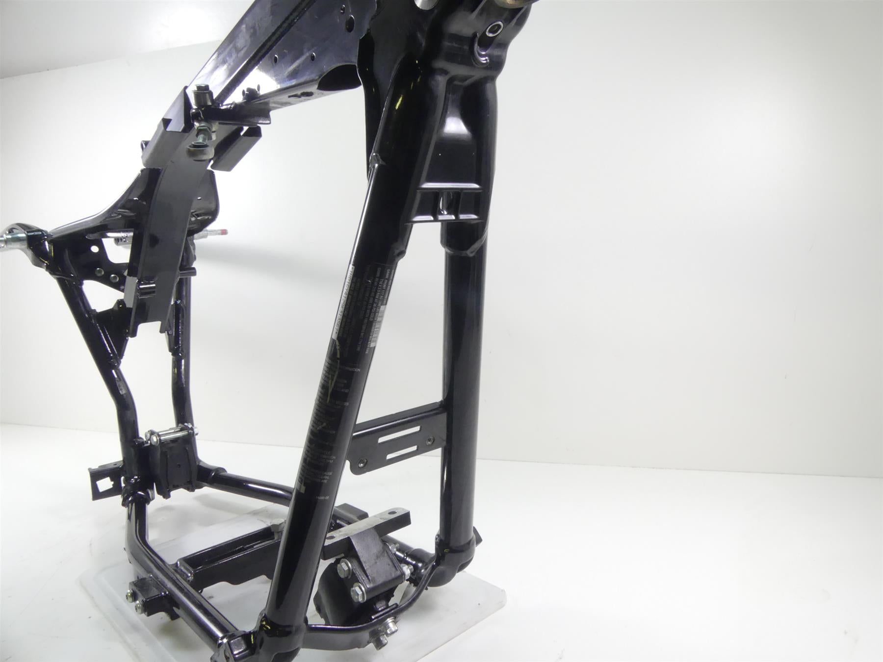 2009 Harley FXDF Dyna Fat Bob Straight 29dgr Main Frame Chassis - Slvg 47281-08 {{ shop.shopifyCountryName }} - Mototech271