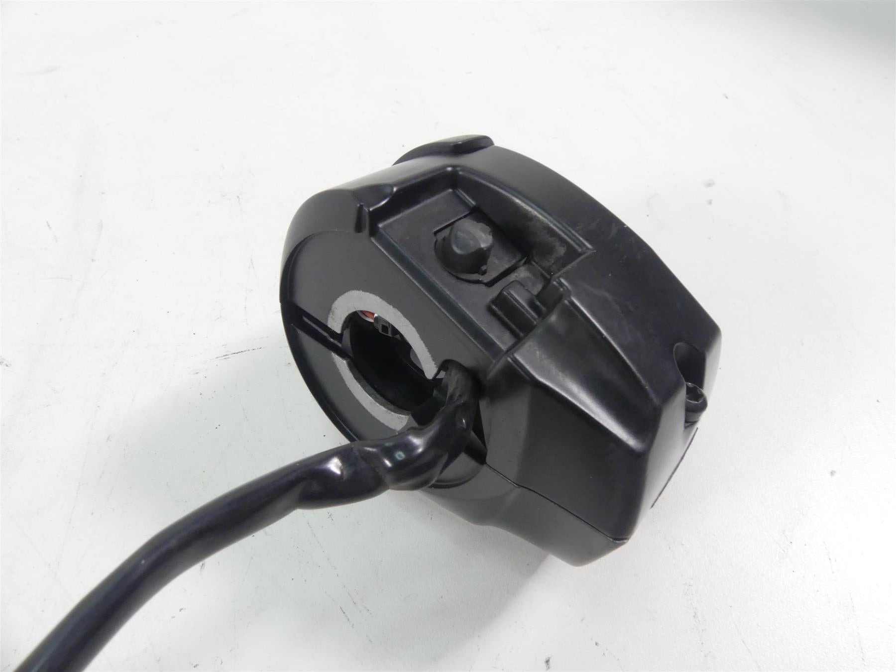 2014 Harley Touring FLHXS Street Glide Sp Left Cruise Control Switch 71500128B {{ shop.shopifyCountryName }} - Mototech271